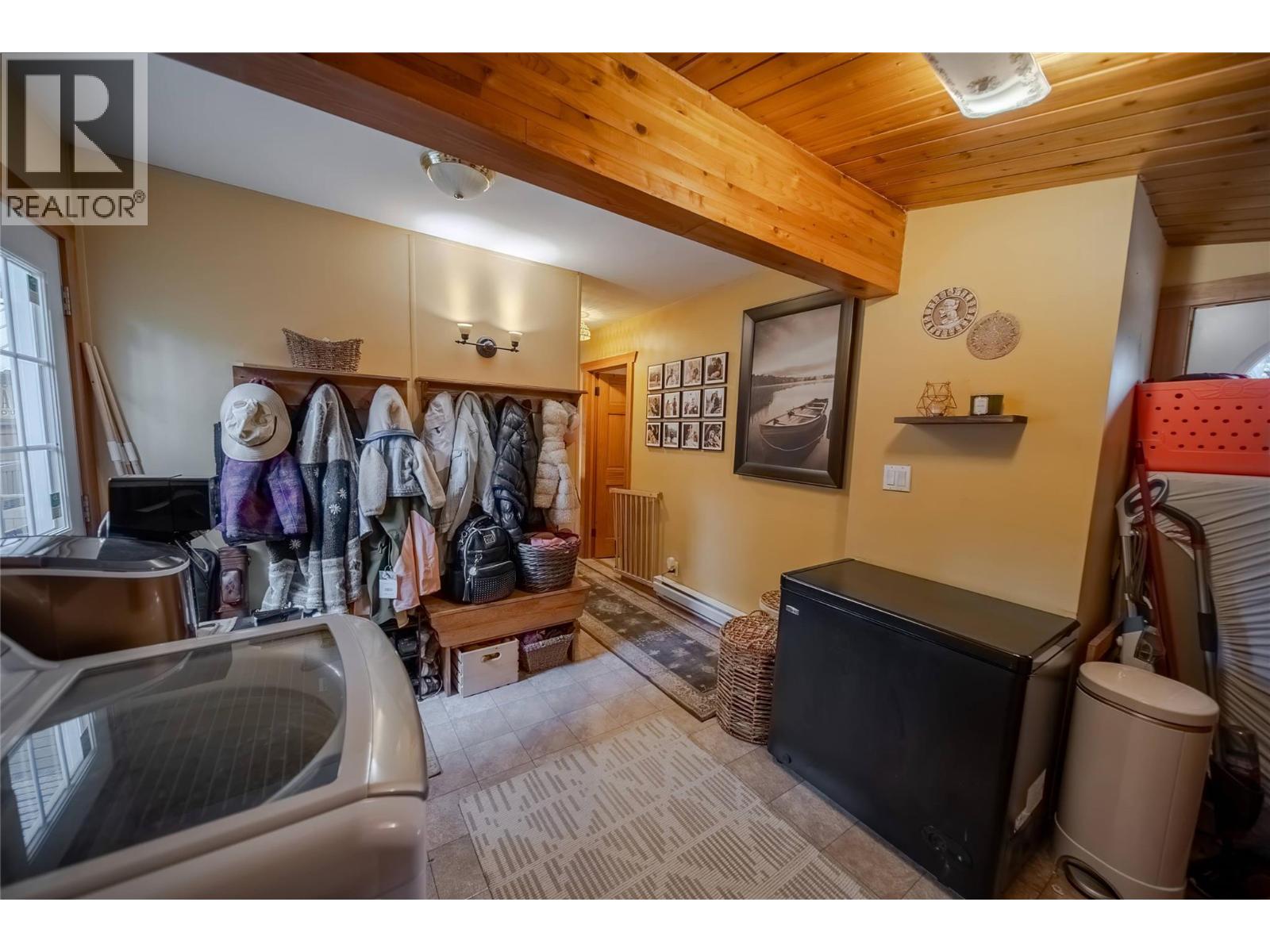 6740 Rosen Lake Road, Jaffray, British Columbia  V0B 1T0 - Photo 15 - 10361746