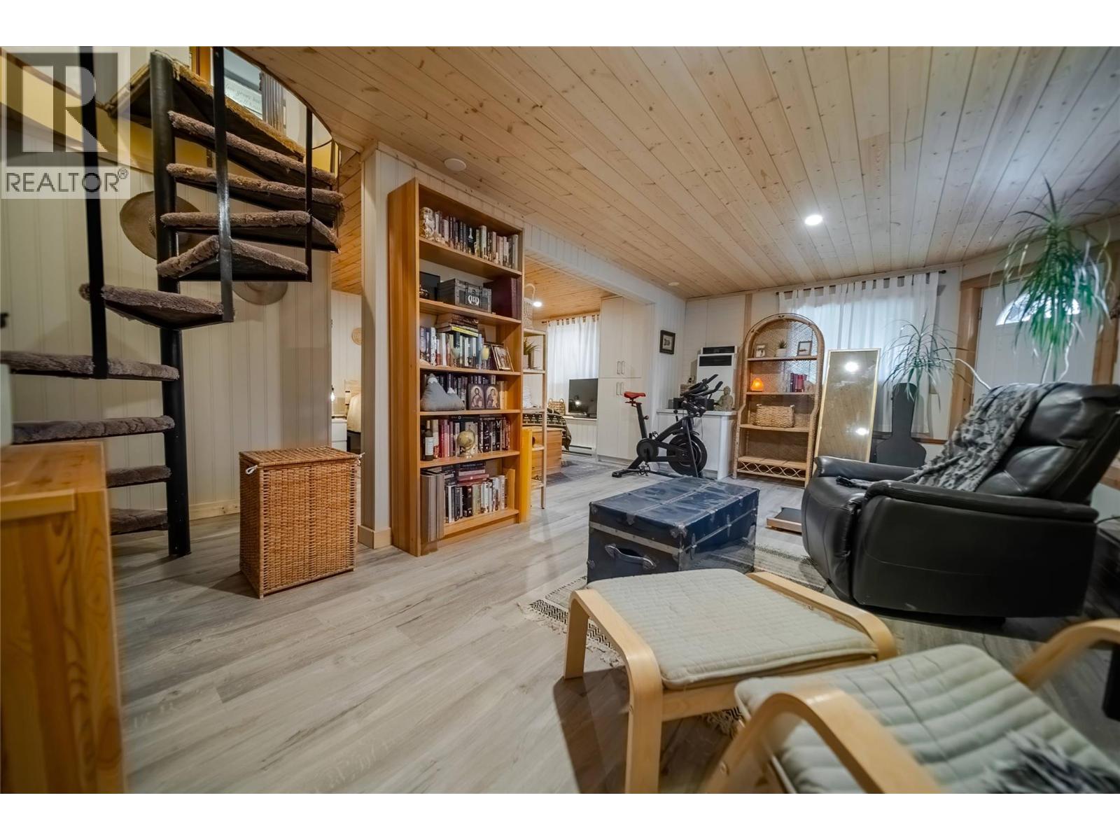 6740 Rosen Lake Road, Jaffray, British Columbia  V0B 1T0 - Photo 22 - 10361746