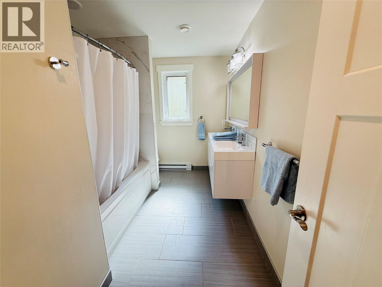 705 Kpokl Road, Invermere, British Columbia  V0A 1K0 - Photo 37 - 10361673