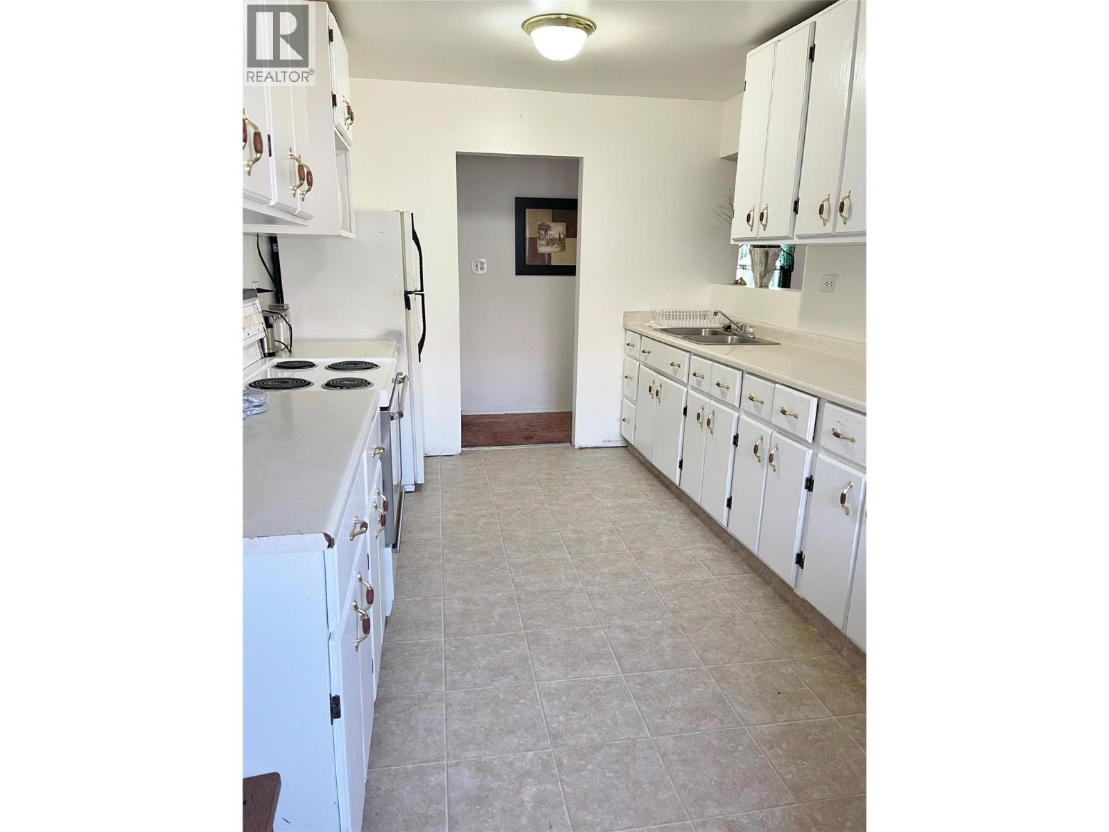 222 - 224 Van Horne Street S, Cranbrook, British Columbia  V1C 1Z4 - Photo 5 - 10361741