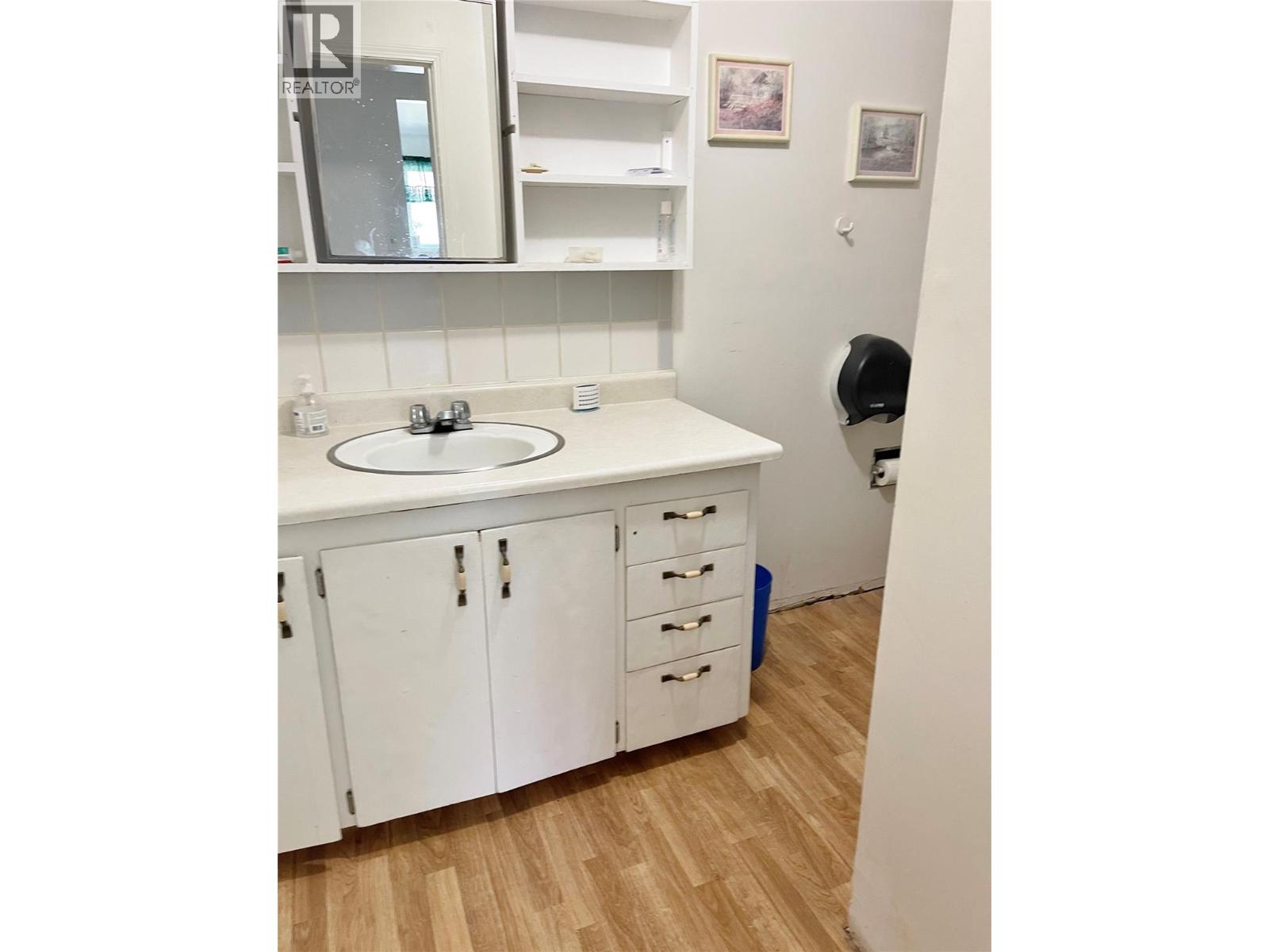 222 - 224 Van Horne Street S, Cranbrook, British Columbia  V1C 1Z4 - Photo 6 - 10361741