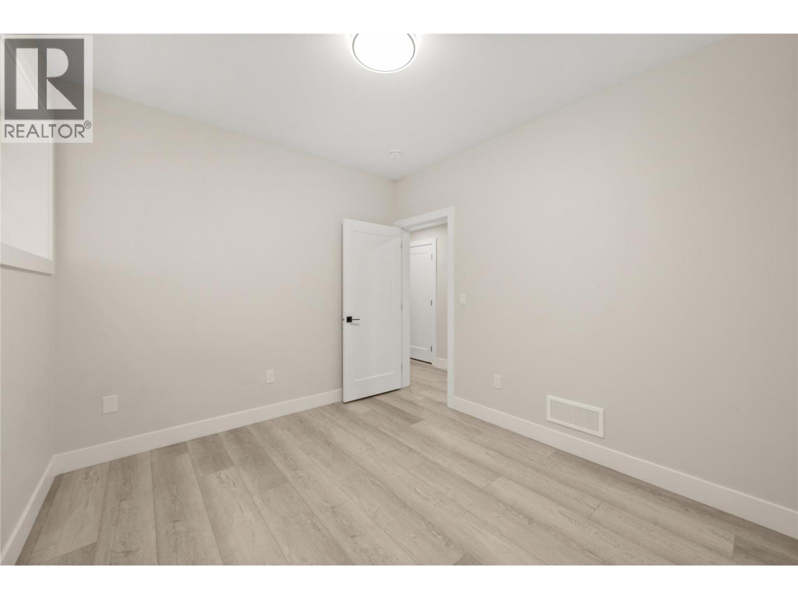 1789 Viewpoint Drive, Kelowna, British Columbia  V1Z 4E1 - Photo 33 - 10361287