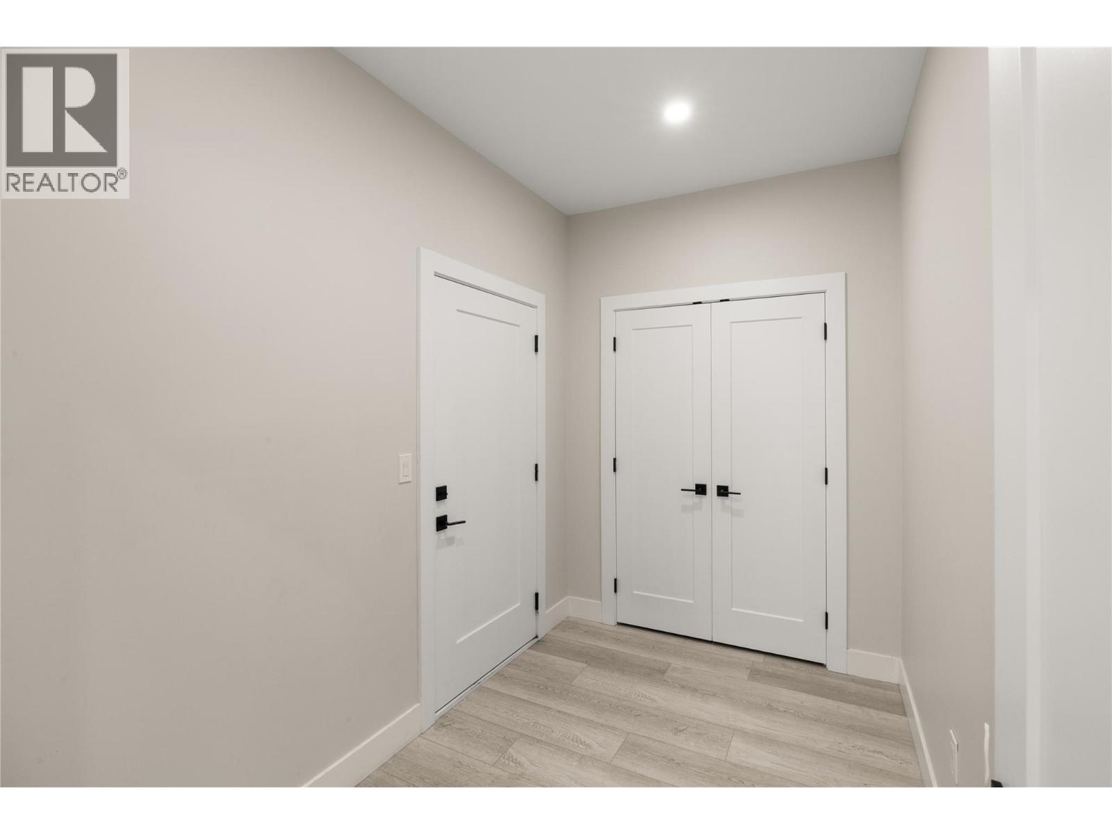 1789 Viewpoint Drive, Kelowna, British Columbia  V1Z 4E1 - Photo 8 - 10361287