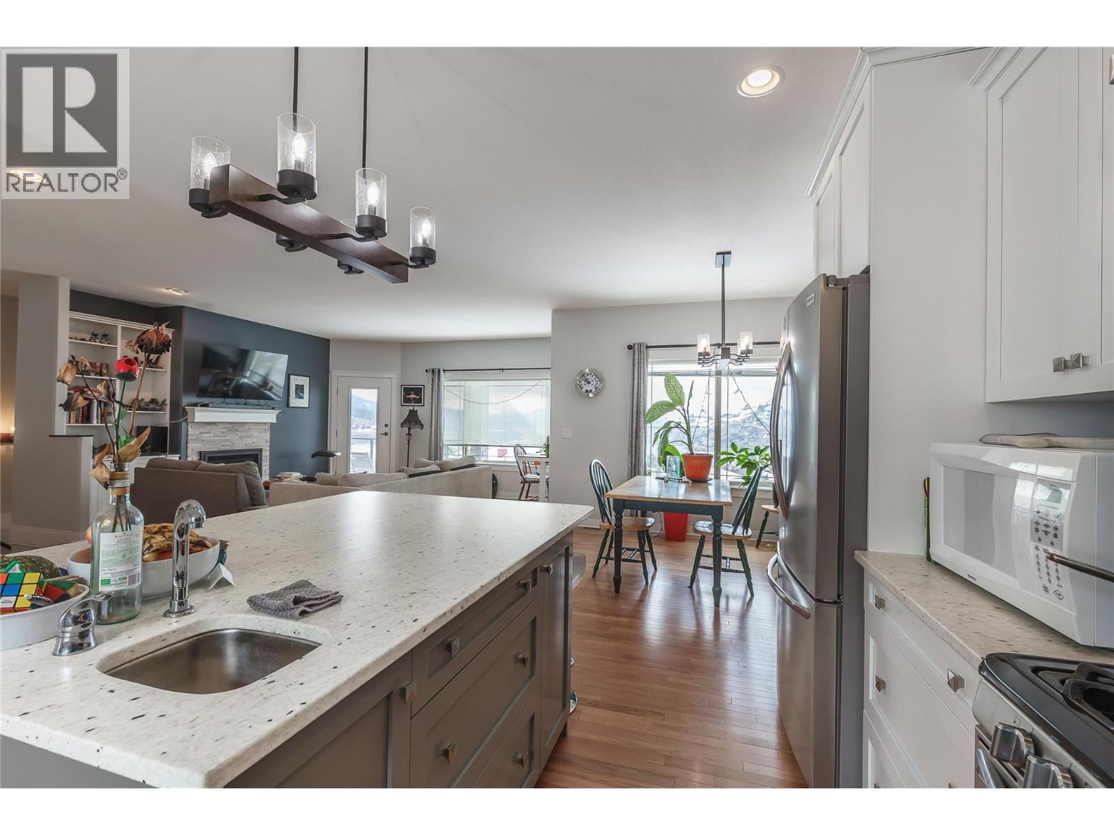 647 Middleton Way, Coldstream, British Columbia  V1B 2V5 - Photo 10 - 10361808