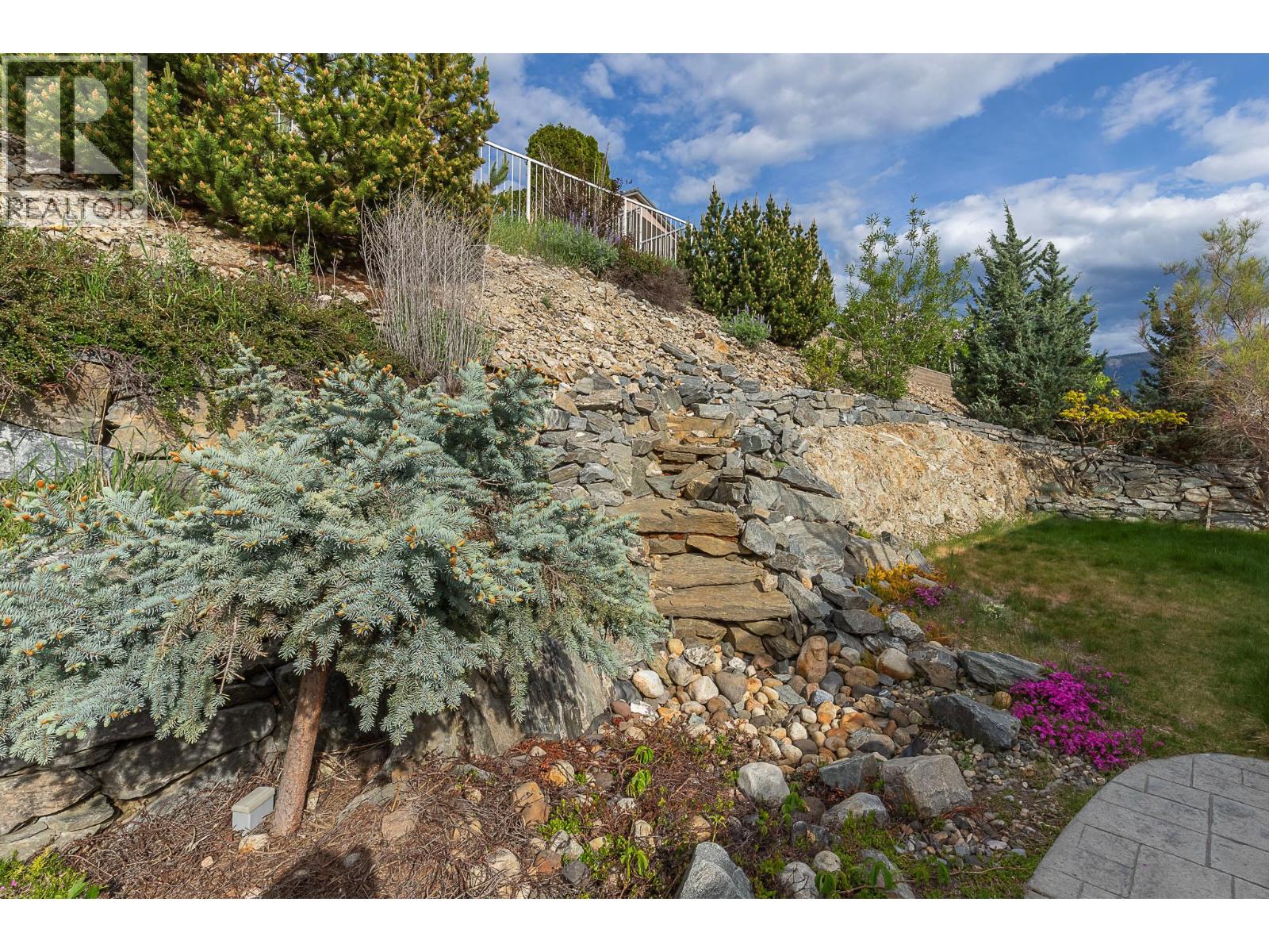 647 Middleton Way, Coldstream, British Columbia  V1B 2V5 - Photo 62 - 10361808