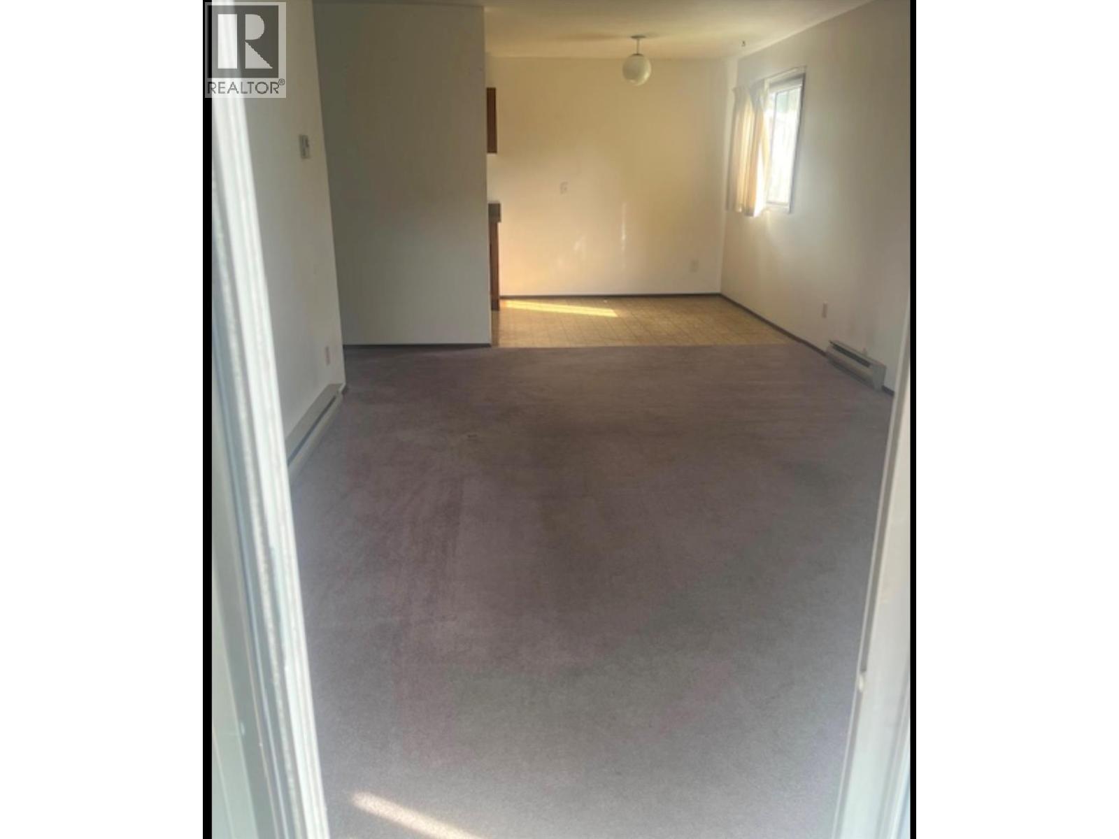 150 Skaha Place Unit# 213, Penticton, British Columbia  V2K 7K1 - Photo 4 - 10361825