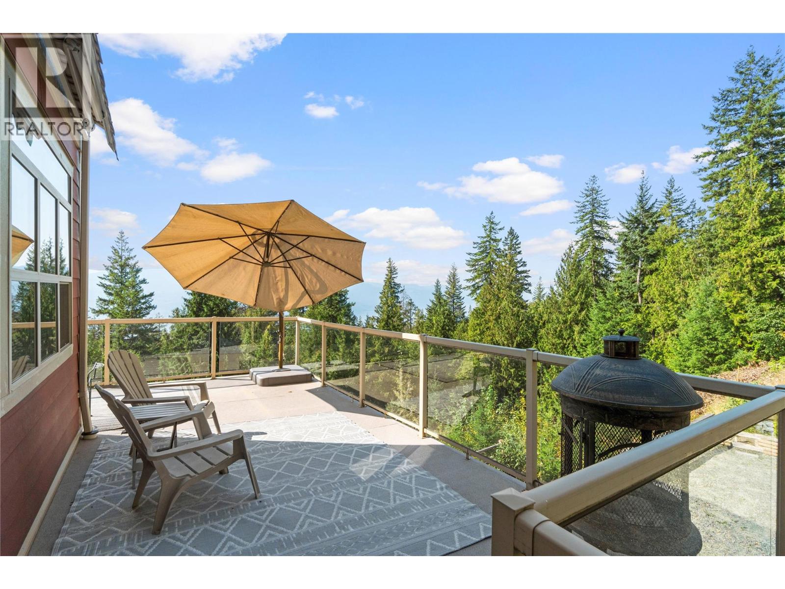 7666 Lichen Road, Anglemont, British Columbia  V0E 1M8 - Photo 12 - 10361752