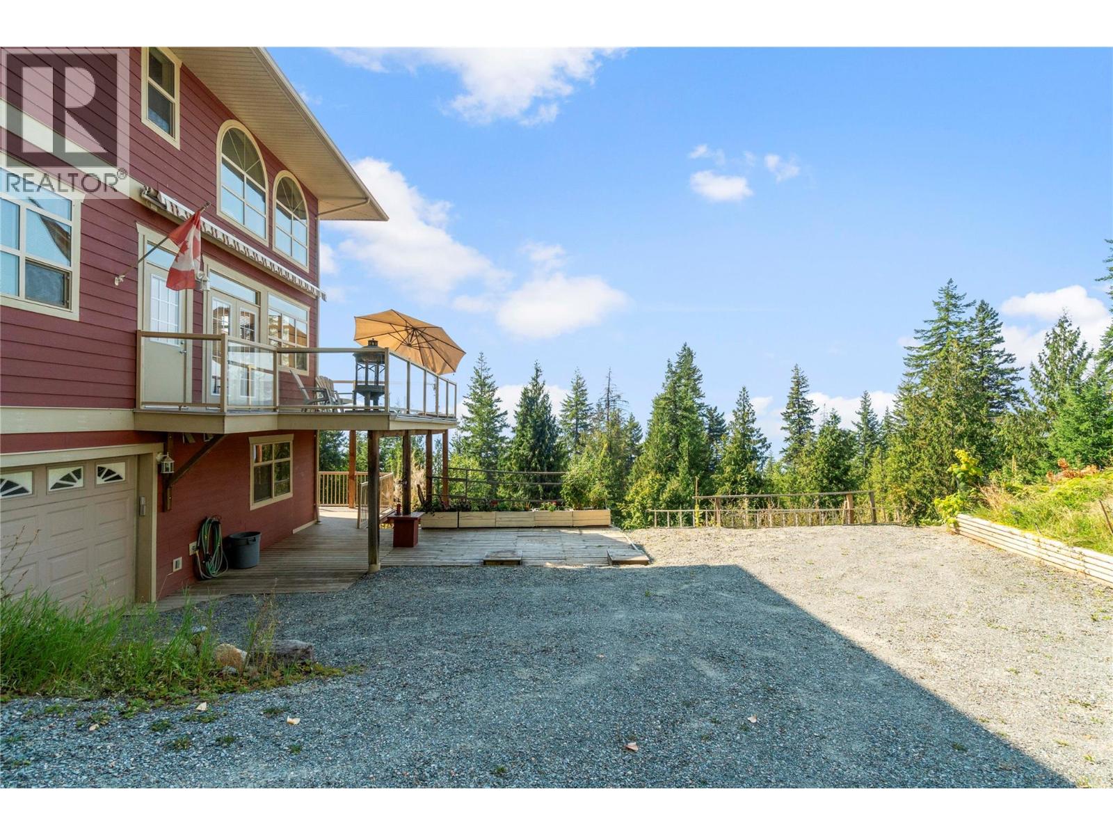 7666 Lichen Road, Anglemont, British Columbia  V0E 1M8 - Photo 20 - 10361752