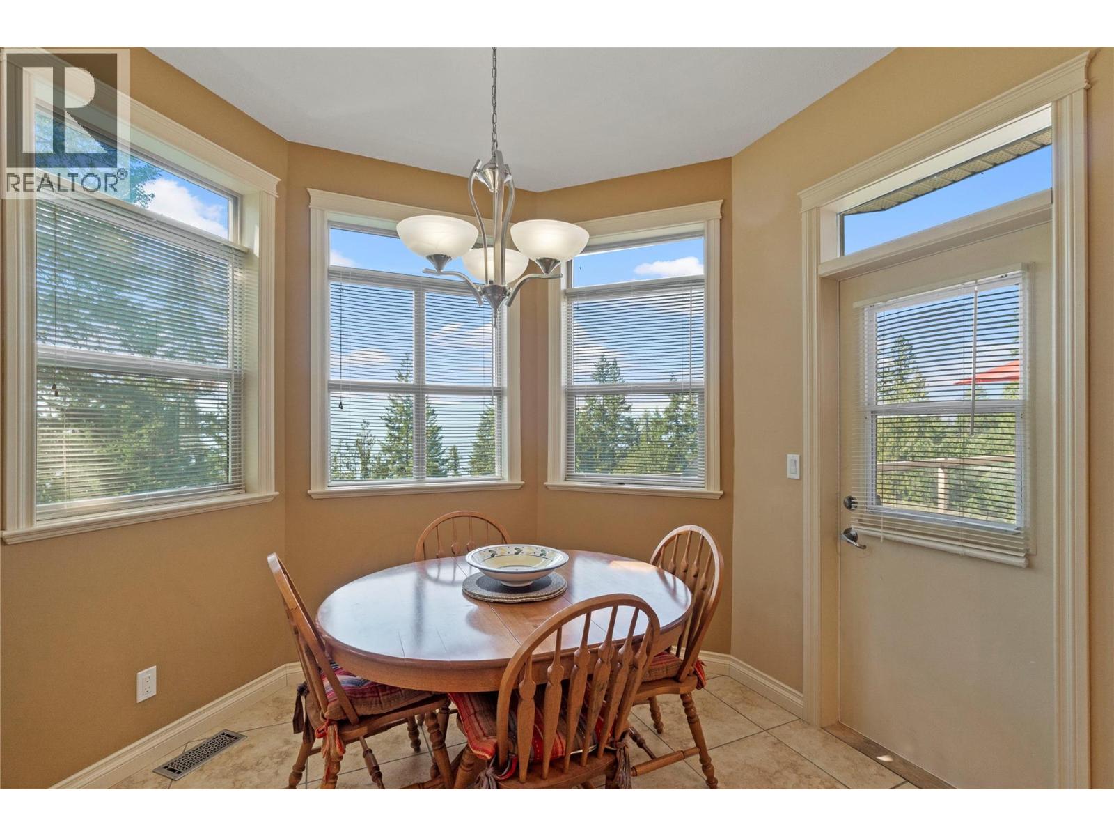 7666 Lichen Road, Anglemont, British Columbia  V0E 1M8 - Photo 29 - 10361752