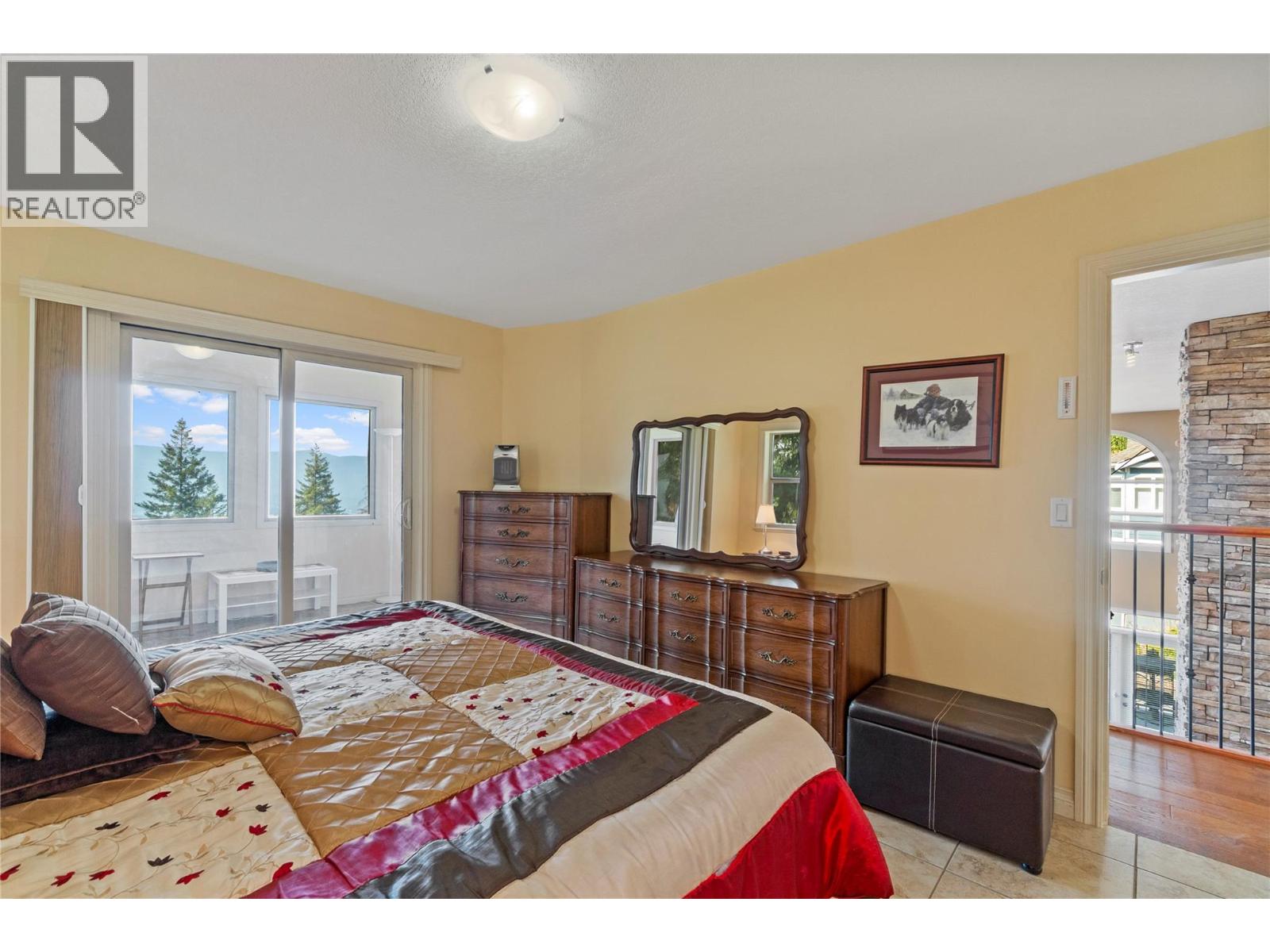 7666 Lichen Road, Anglemont, British Columbia  V0E 1M8 - Photo 47 - 10361752