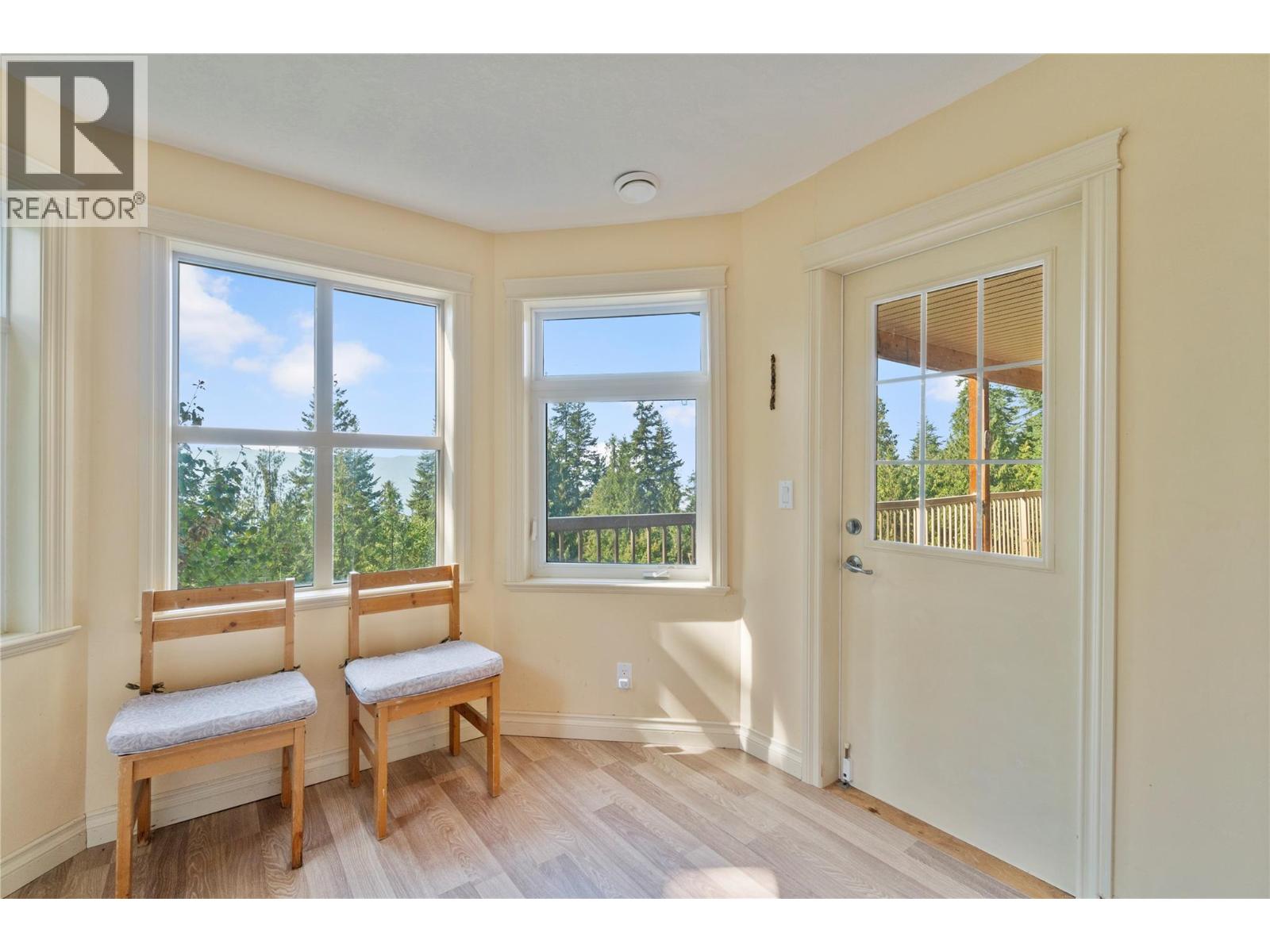 7666 Lichen Road, Anglemont, British Columbia  V0E 1M8 - Photo 64 - 10361752