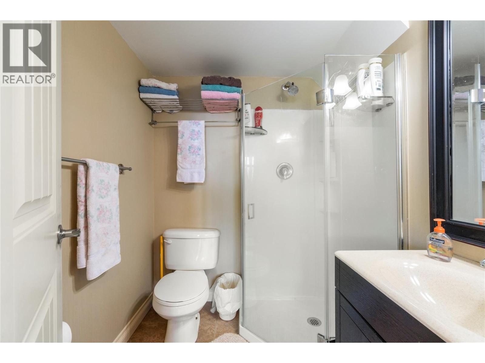 7666 Lichen Road, Anglemont, British Columbia  V0E 1M8 - Photo 65 - 10361752