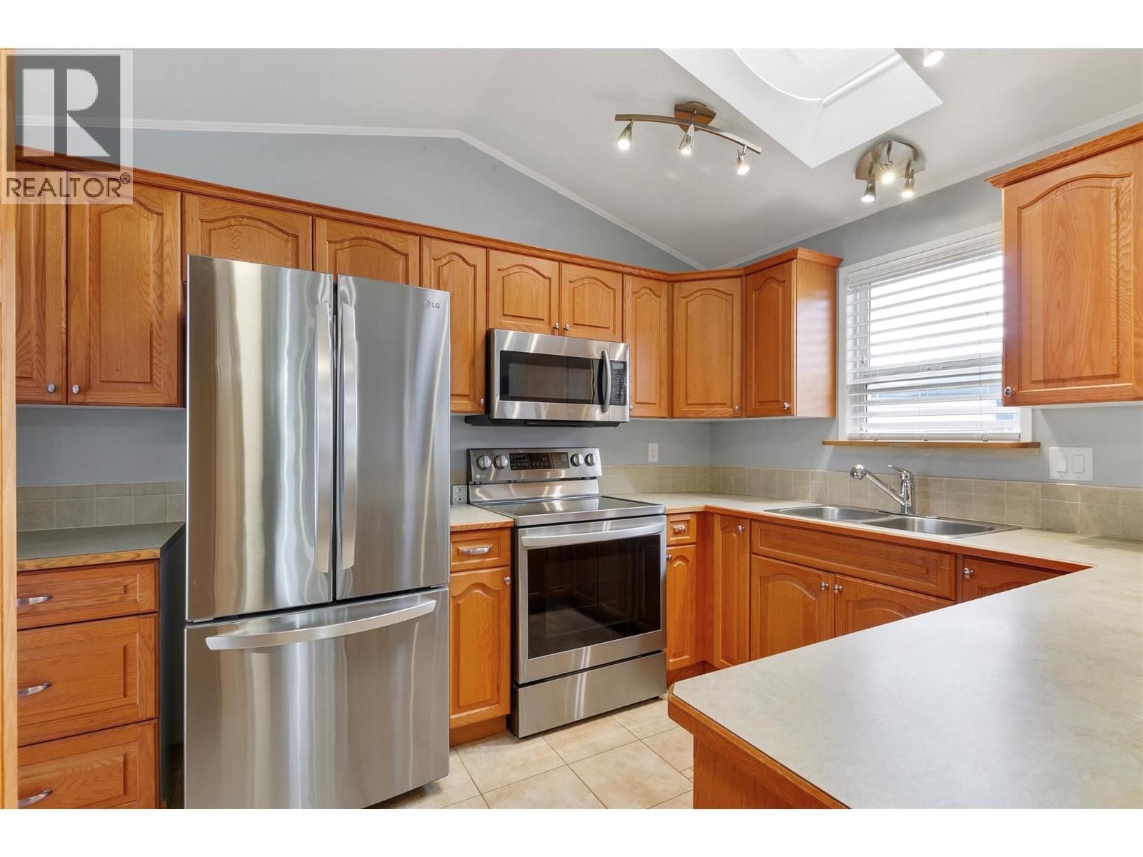 415 Commonwealth Road Unit# 136, Kelowna, British Columbia  V4V 1P4 - Photo 9 - 10361872