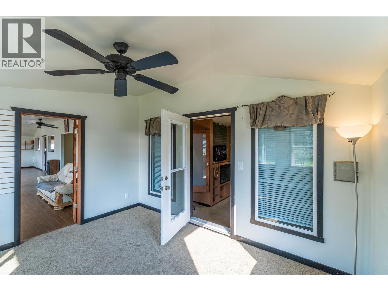 2215 Barbara Avenue, Kamloops, British Columbia  V2B 4J4 - Photo 13 - 10361839