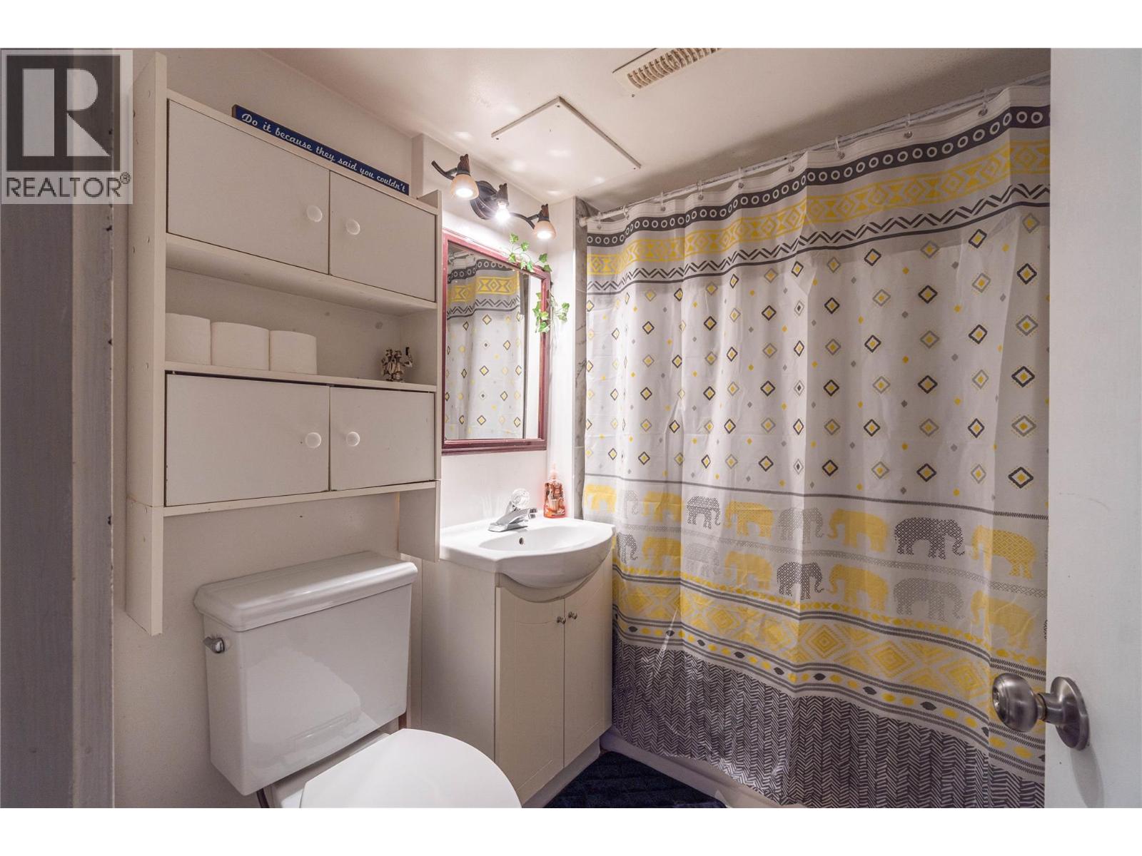 2215 Barbara Avenue, Kamloops, British Columbia  V2B 4J4 - Photo 36 - 10361839