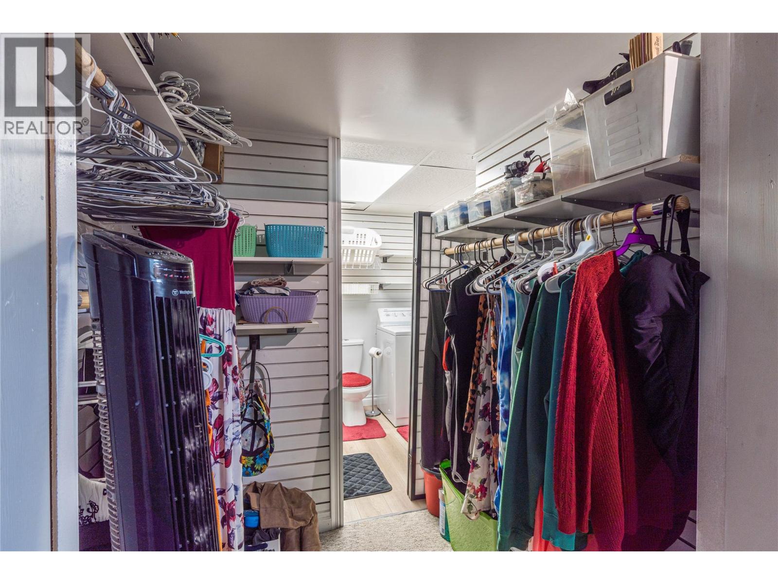 2215 Barbara Avenue, Kamloops, British Columbia  V2B 4J4 - Photo 38 - 10361839