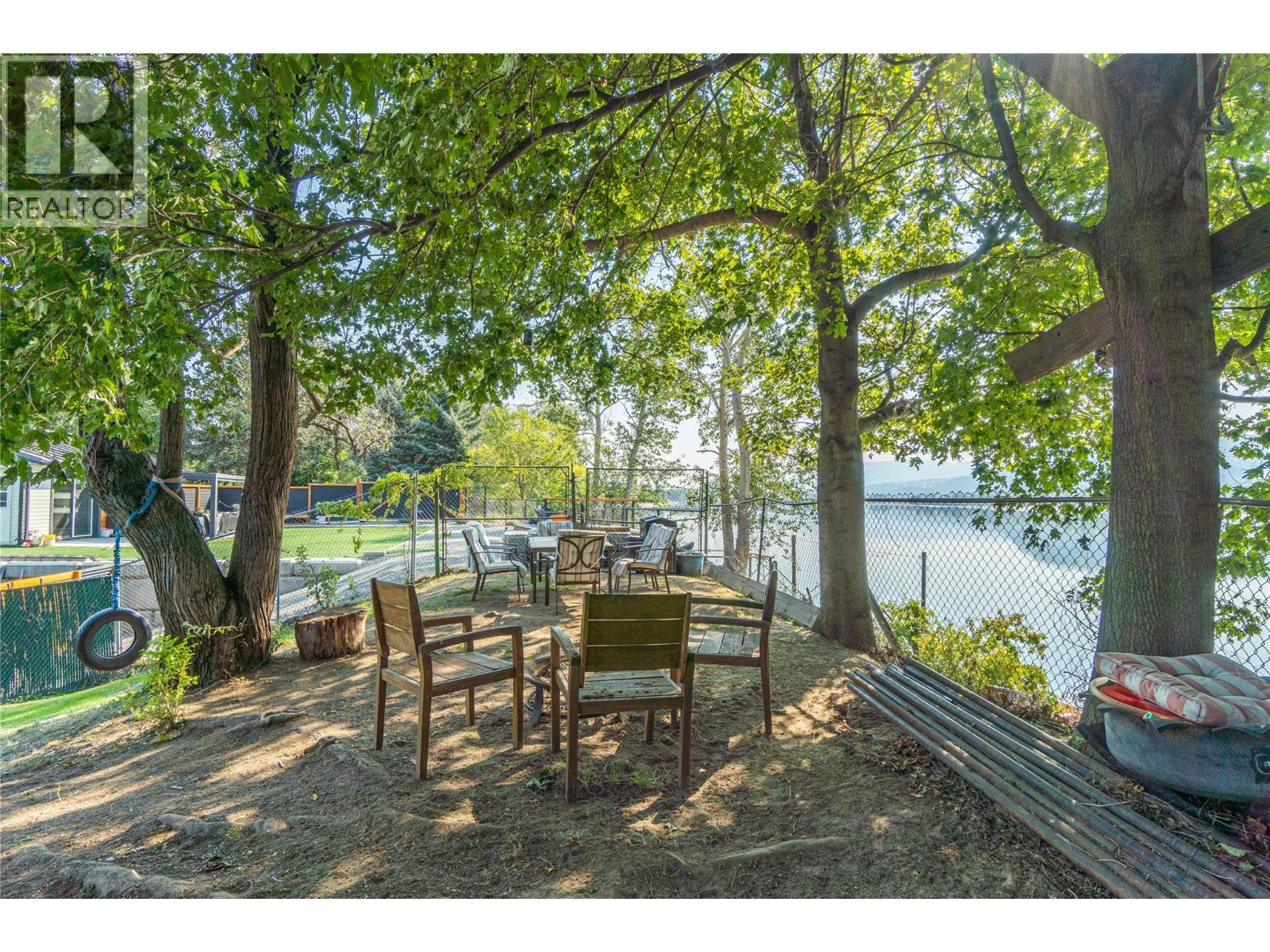 2215 Barbara Avenue, Kamloops, British Columbia  V2B 4J4 - Photo 53 - 10361839