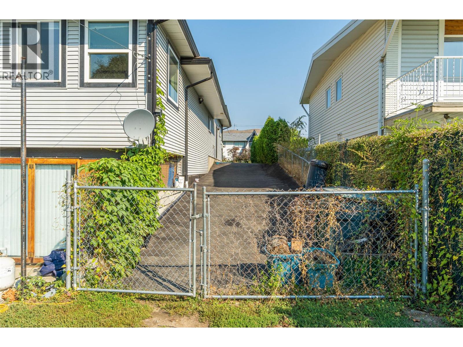 2215 Barbara Avenue, Kamloops, British Columbia  V2B 4J4 - Photo 8 - 10361839