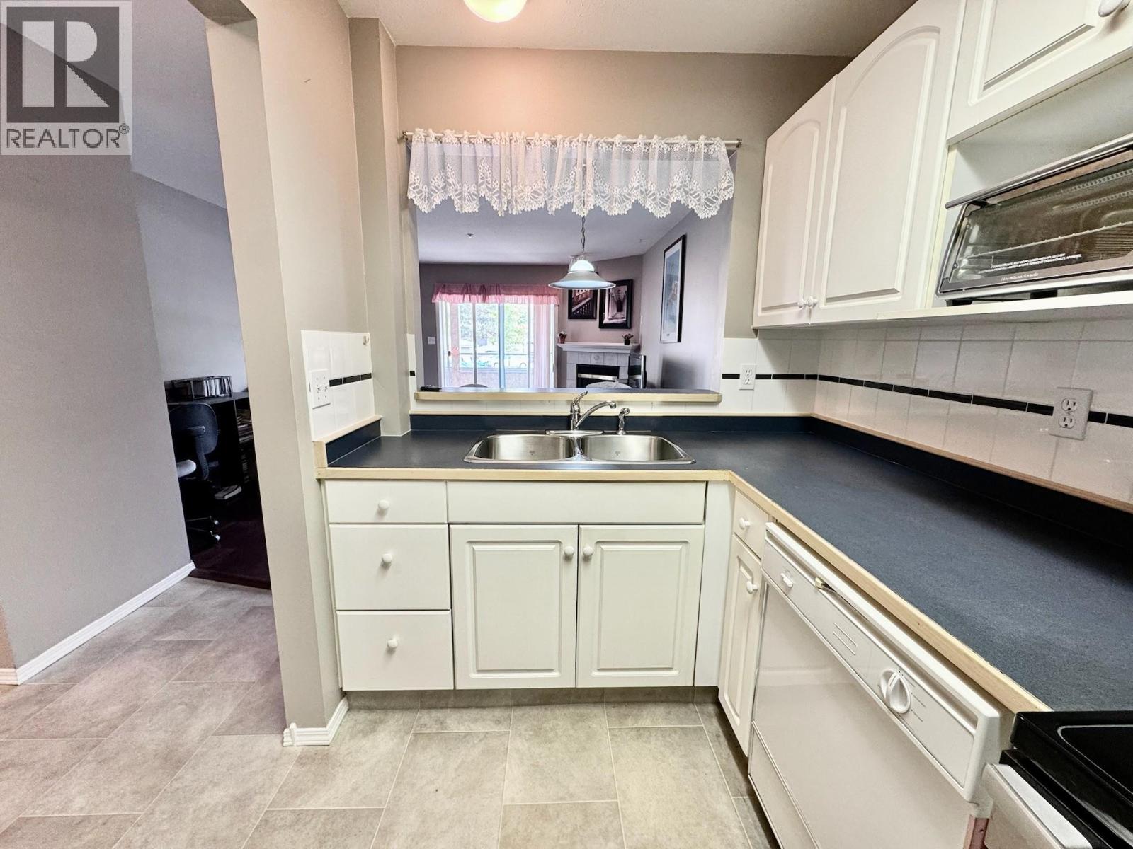 2401 South Main Street Unit# 204, Penticton, British Columbia  V2A 5J1 - Photo 9 - 10361904