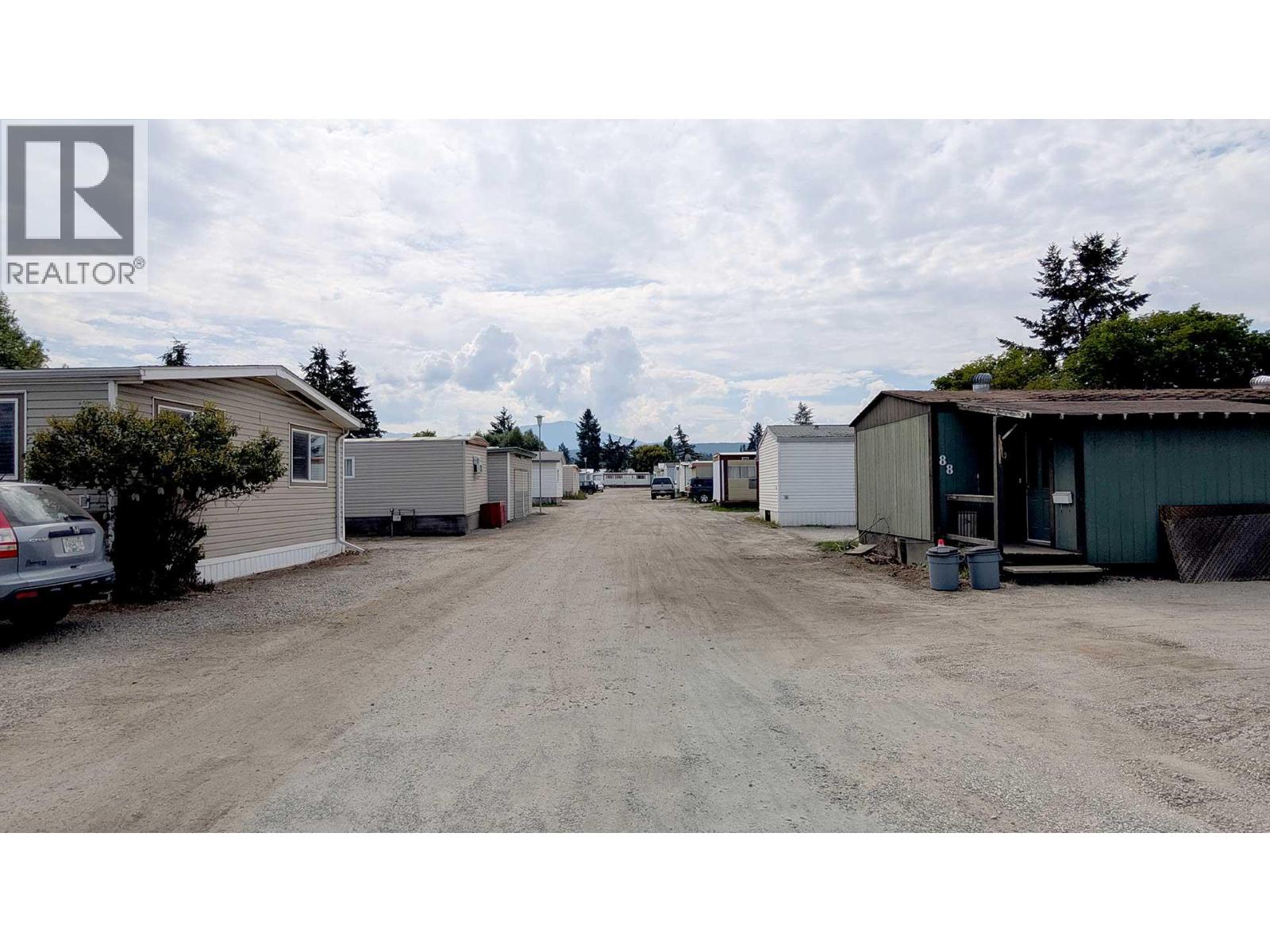 2025 10th Street, Cranbrook, British Columbia  V1C 4H5 - Photo 8 - 10361689