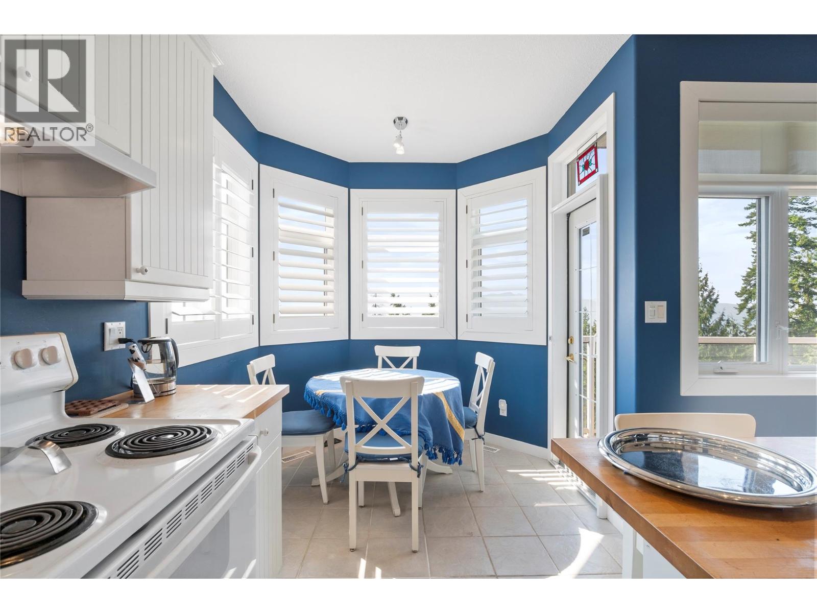 7660 Lichen Road, Anglemont, British Columbia  V0E 1M8 - Photo 20 - 10361892