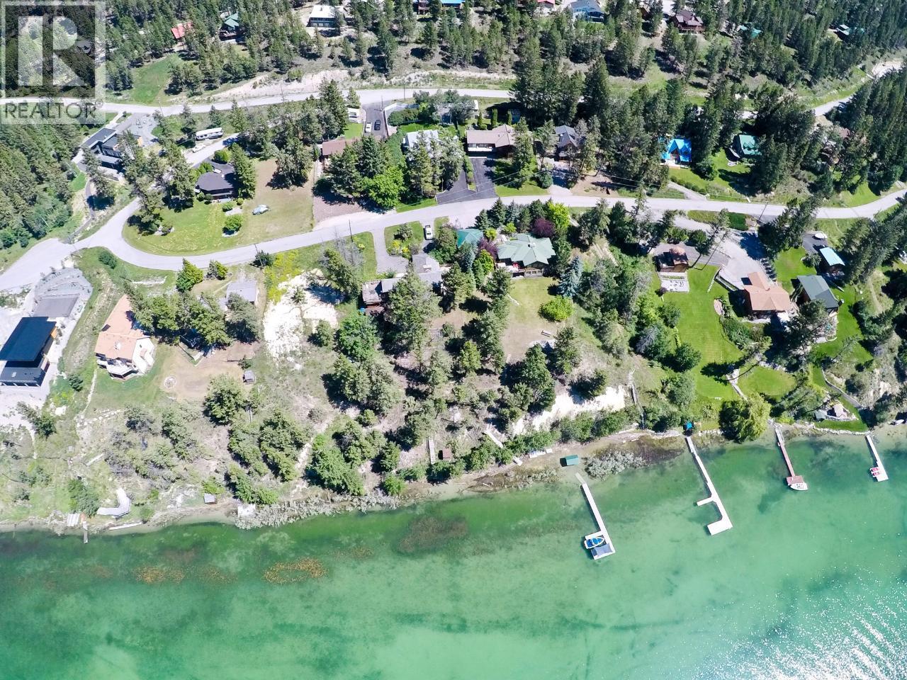8397 Richardson Crescent, Canal Flats, British Columbia  V0B 1B0 - Photo 4 - 10361925