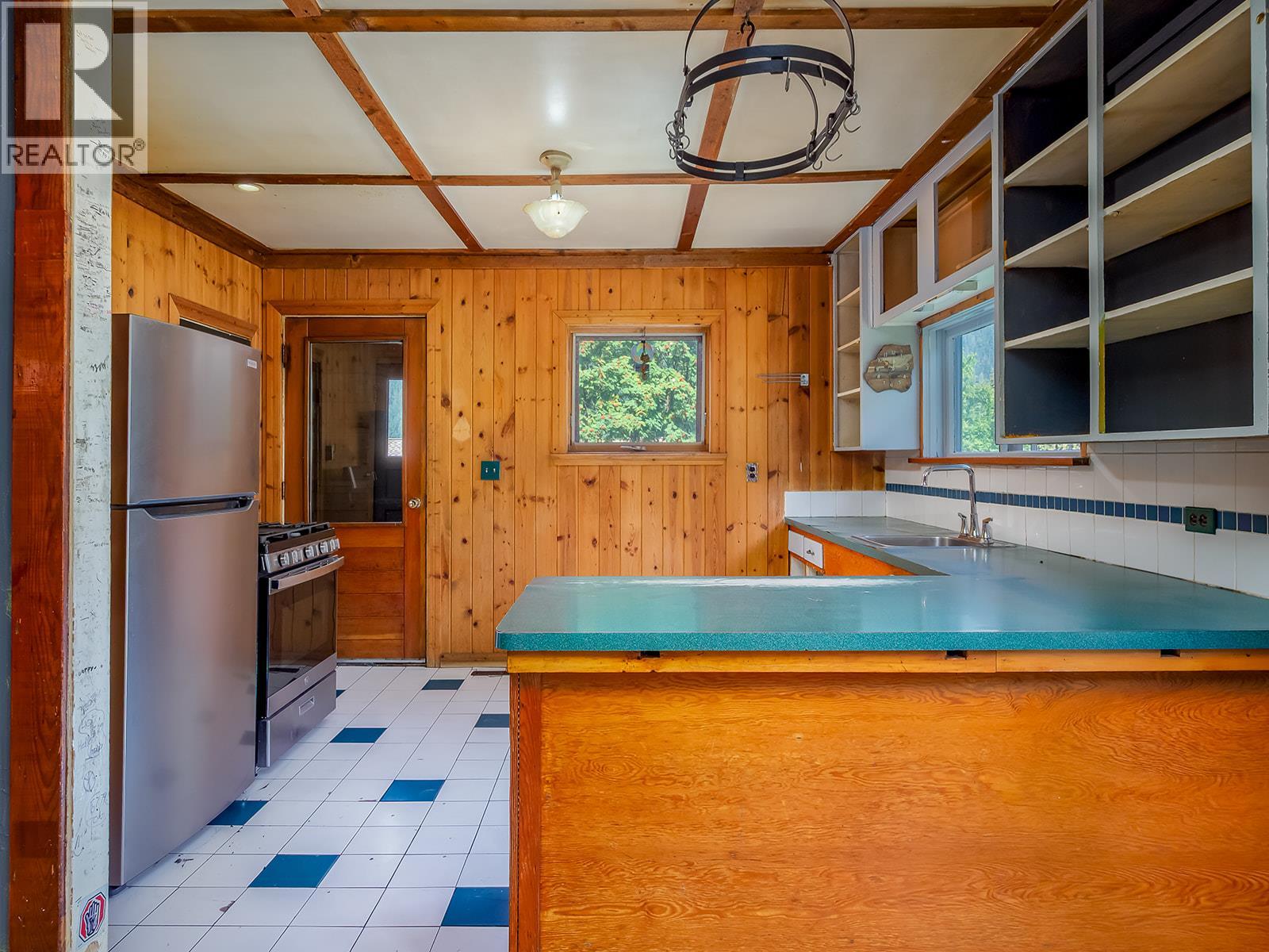 307 2nd Avenue, Field, British Columbia  V0A 1G0 - Photo 14 - 10361908