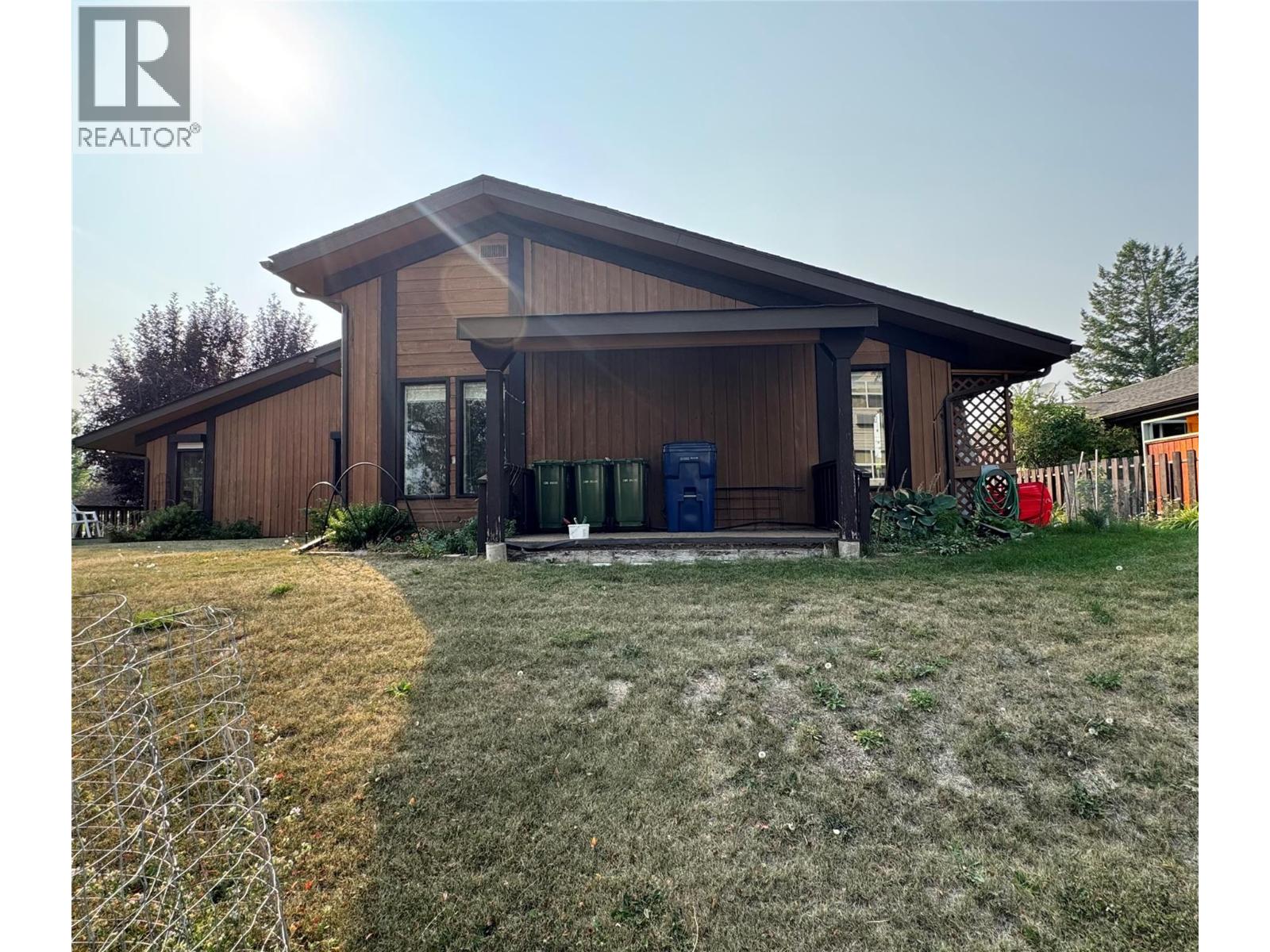 717 12th Avenue Unit# 8, Invermere, British Columbia  V0A 1K0 - Photo 3 - 10361932