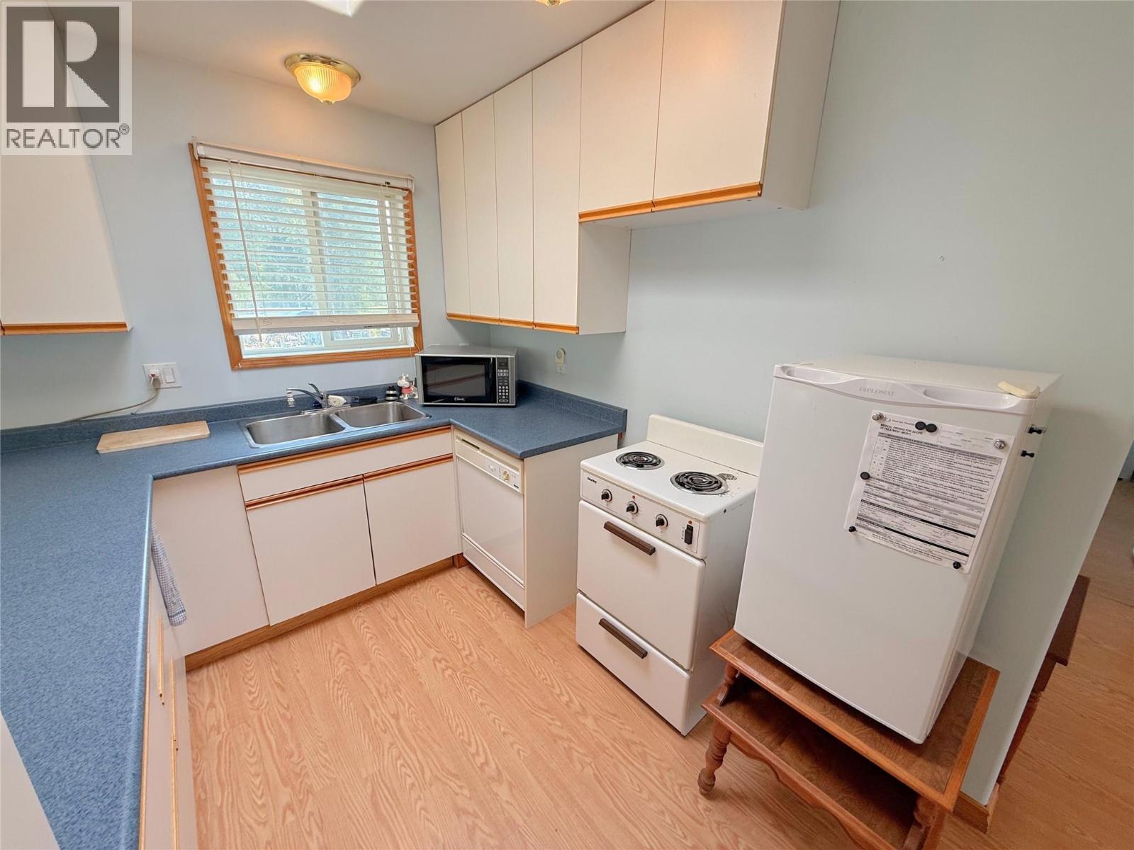 1827 Front Street, Coalmont-Tulameen, British Columbia  V0X 1W0 - Photo 8 - 10361983