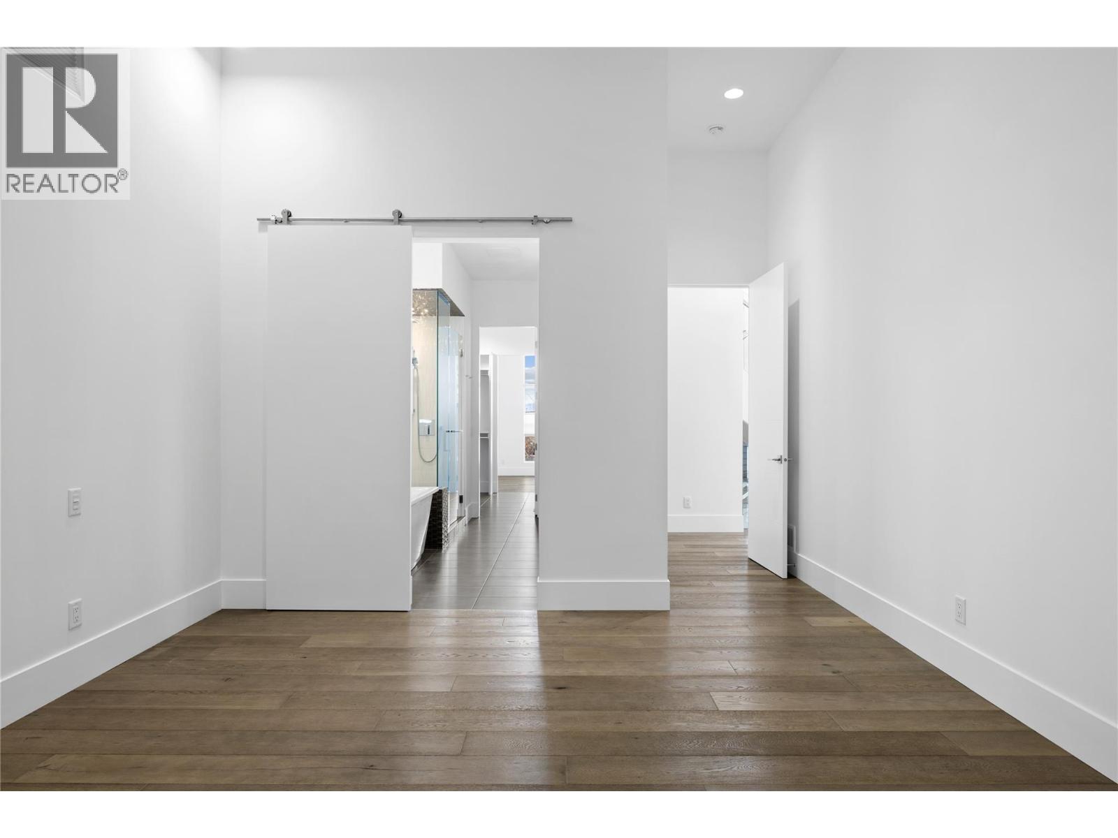 1049 Westpoint Drive, Kelowna, British Columbia  V1W 4Z9 - Photo 35 - 10361929