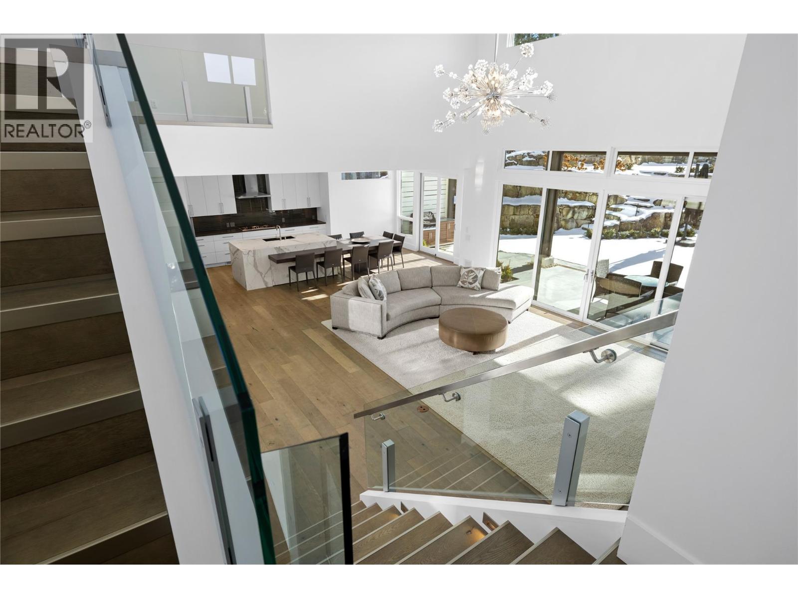 1049 Westpoint Drive, Kelowna, British Columbia  V1W 4Z9 - Photo 42 - 10361929