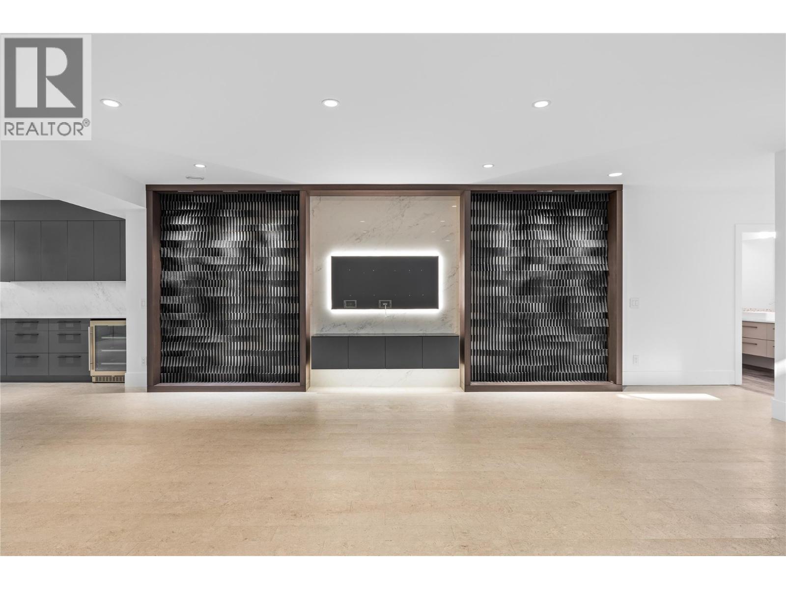 1049 Westpoint Drive, Kelowna, British Columbia  V1W 4Z9 - Photo 65 - 10361929