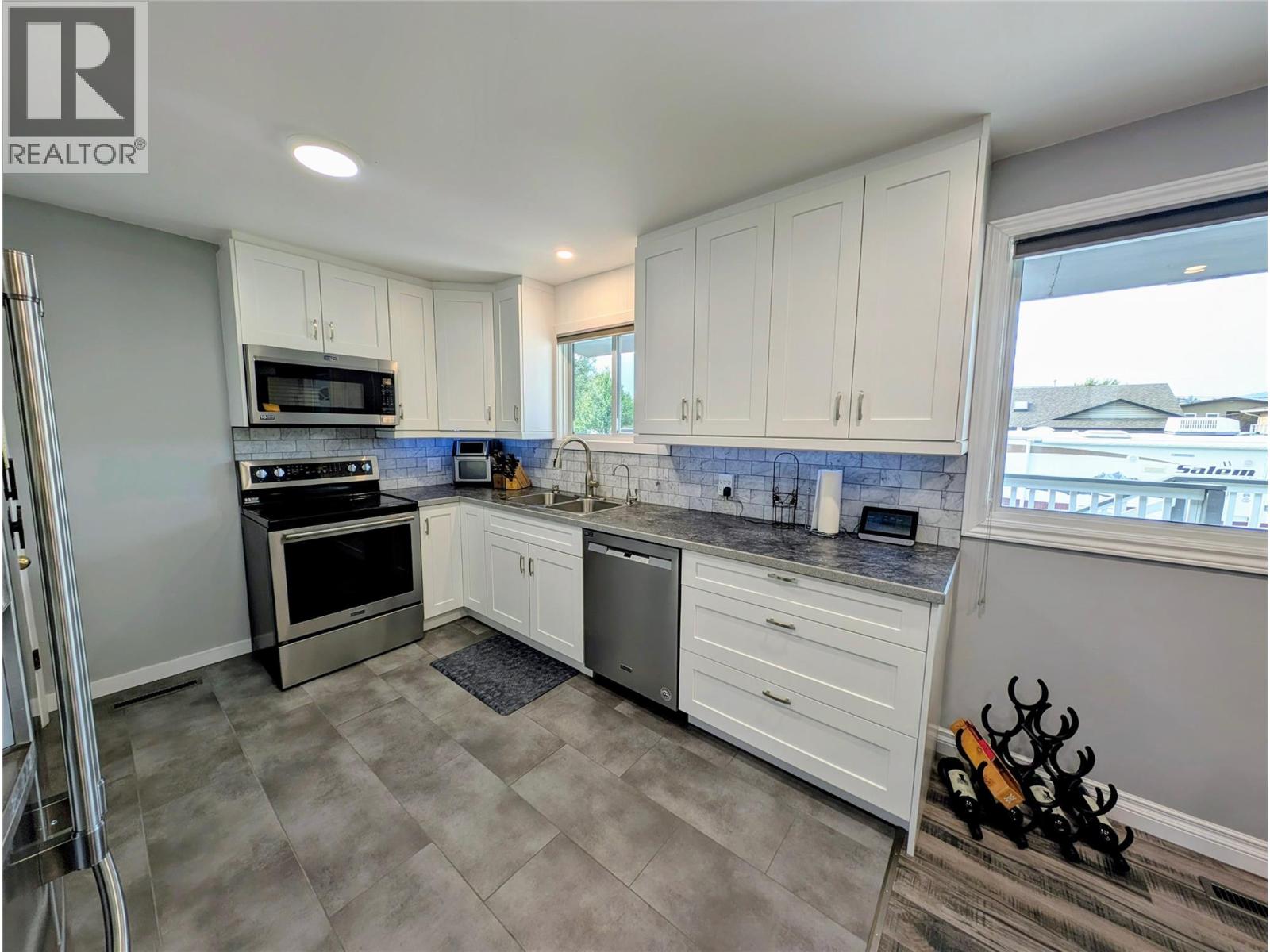 2551 Jackson Avenue, Merritt, British Columbia  V1K 1B1 - Photo 10 - 10362033