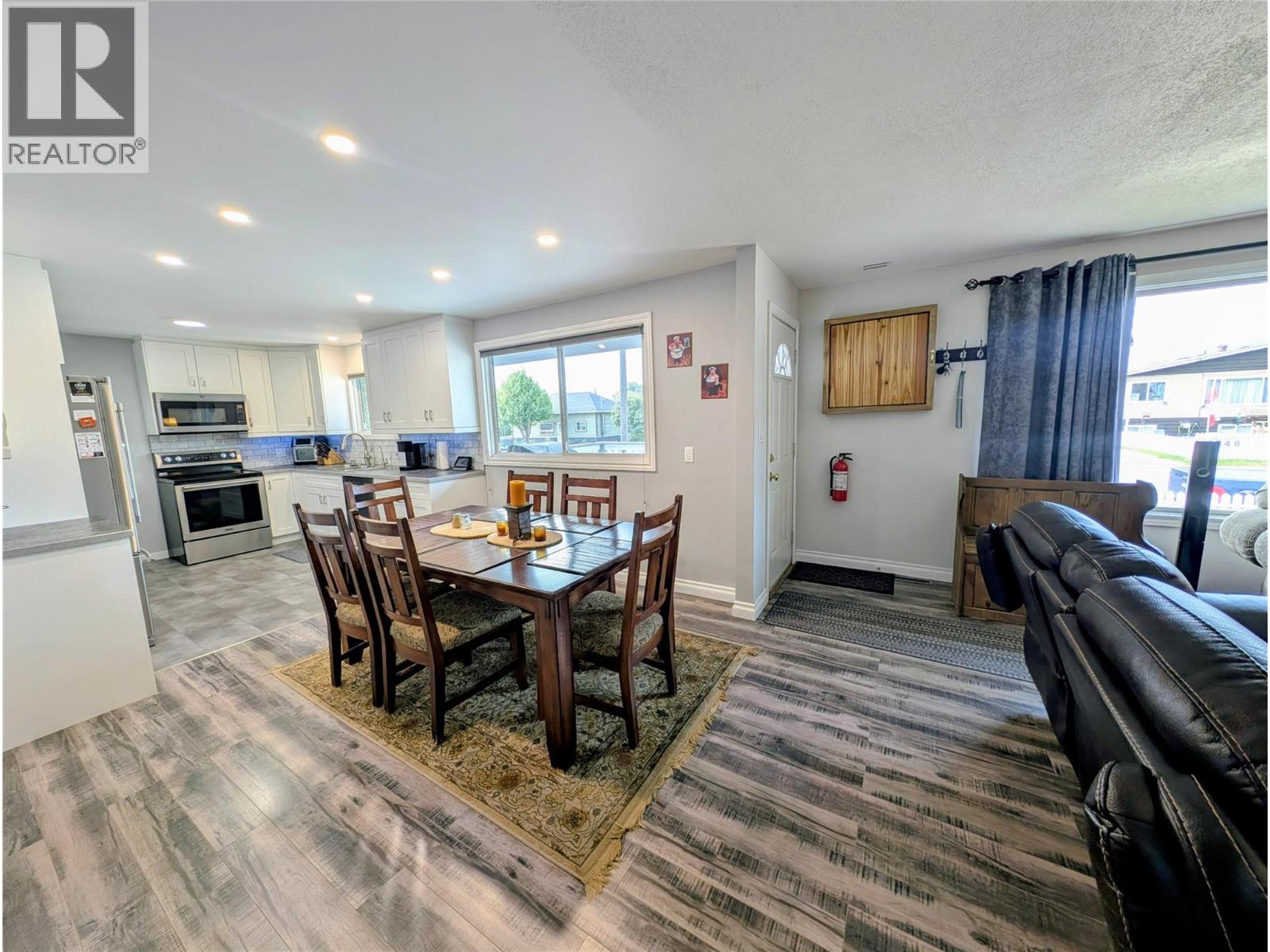 2551 Jackson Avenue, Merritt, British Columbia  V1K 1B1 - Photo 8 - 10362033