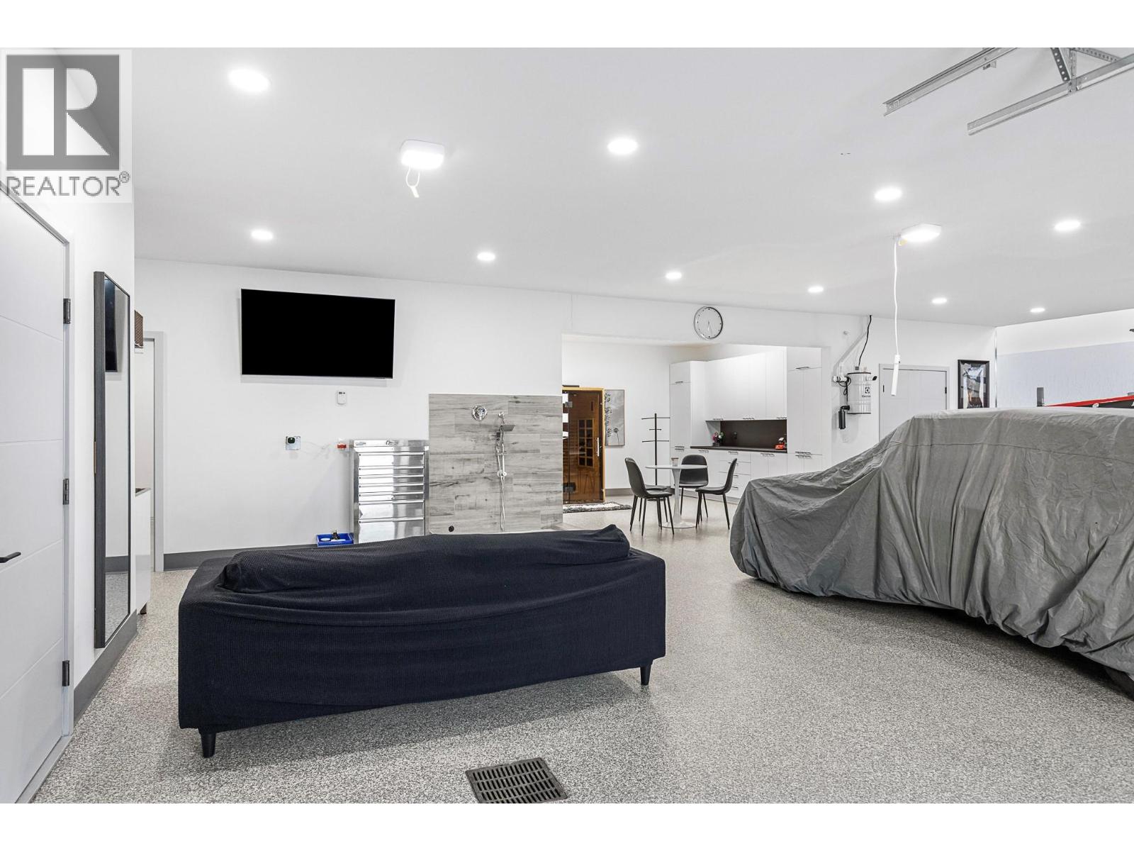 8195 Jackpine Road, Vernon, British Columbia  V1B 3M9 - Photo 47 - 10347842