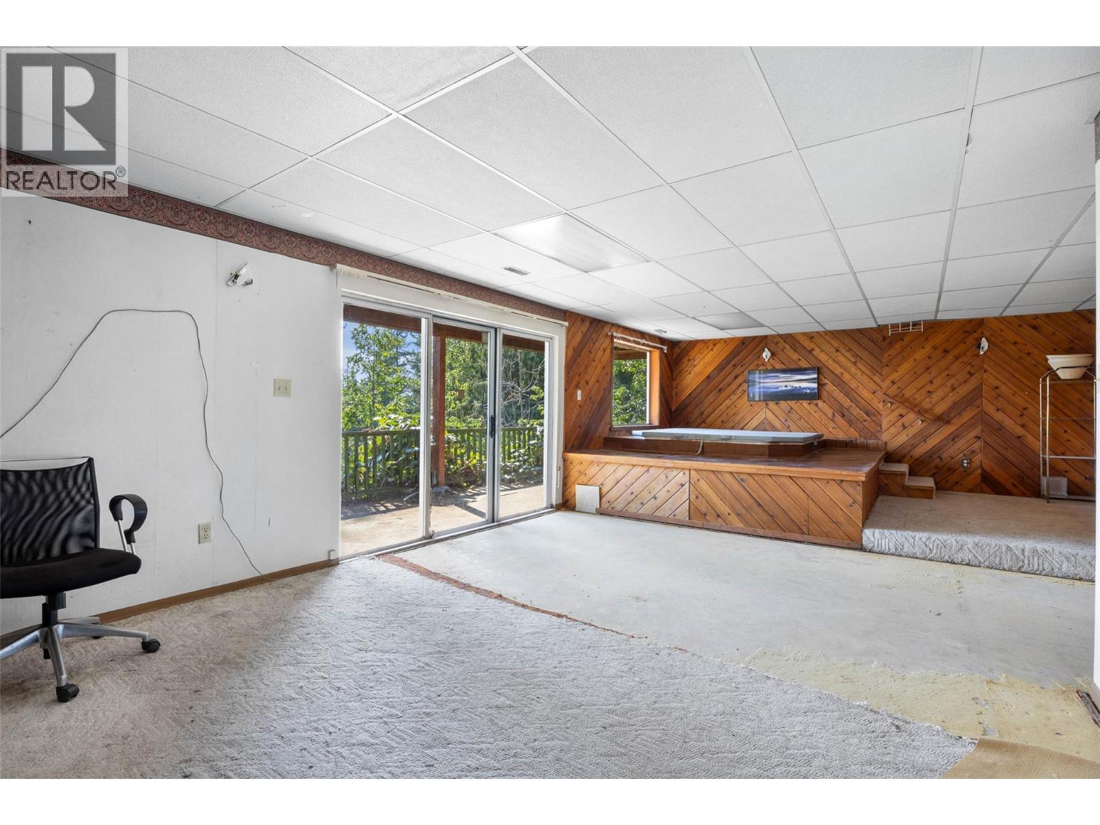 2795 Vickers Trail, Anglemont, British Columbia  V0E 1M8 - Photo 26 - 10361956