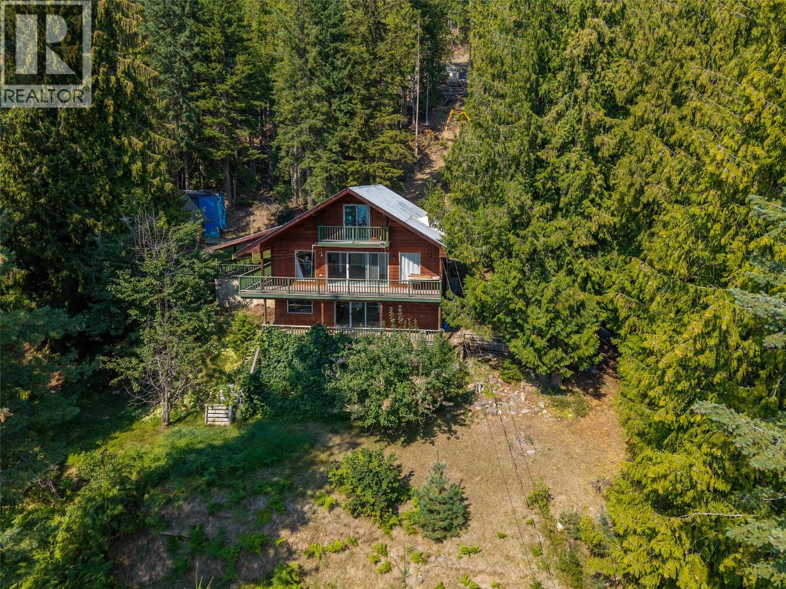 2795 Vickers Trail, Anglemont, British Columbia  V0E 1M8 - Photo 43 - 10361956