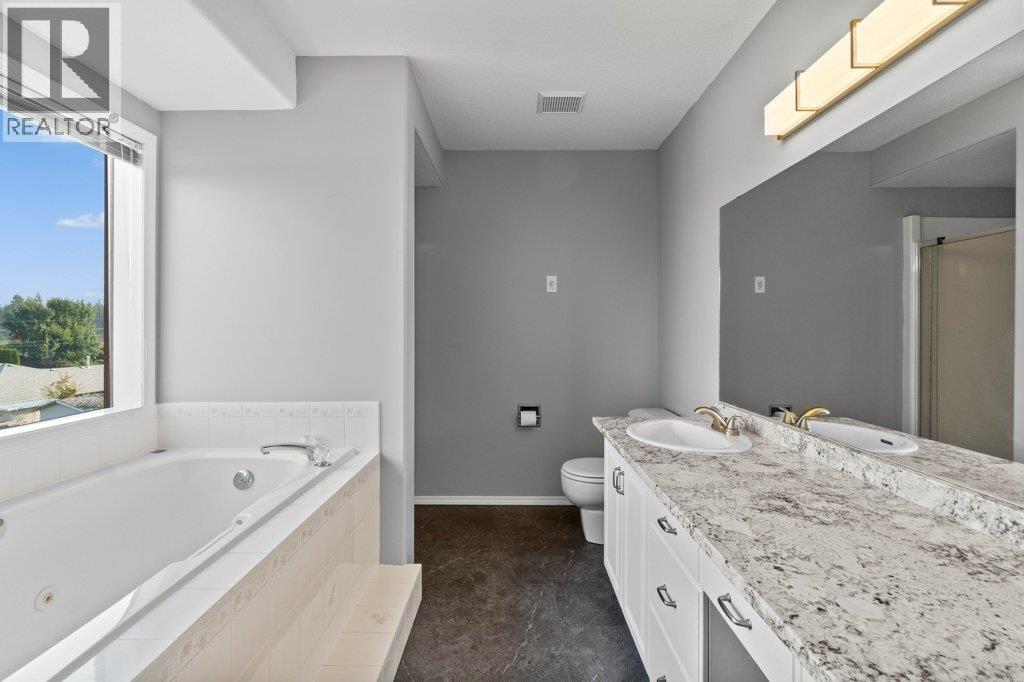 2121 3 Avenue Se, Salmon Arm, British Columbia  V1E 1K1 - Photo 47 - 10361440