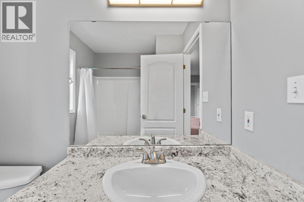 2121 3 Avenue Se, Salmon Arm, British Columbia  V1E 1K1 - Photo 54 - 10361440