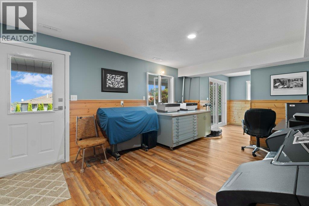 2121 3 Avenue Se, Salmon Arm, British Columbia  V1E 1K1 - Photo 60 - 10361440