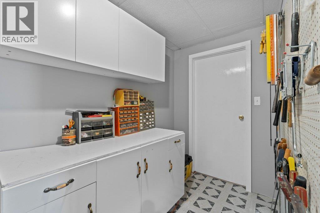 2121 3 Avenue Se, Salmon Arm, British Columbia  V1E 1K1 - Photo 69 - 10361440