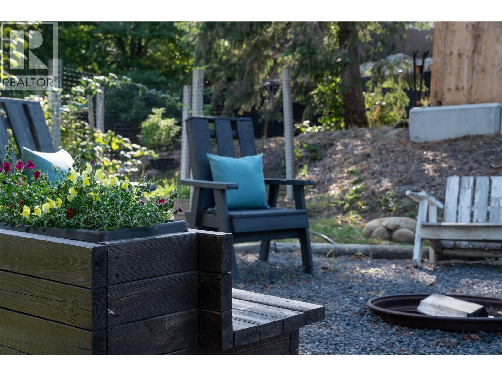 2506 Shuswap Avenue, Lumby, British Columbia  V0E 2G0 - Photo 40 - 10362067