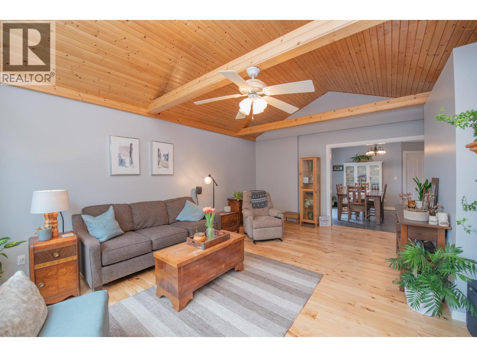 2506 Shuswap Avenue, Lumby, British Columbia  V0E 2G0 - Photo 7 - 10362067