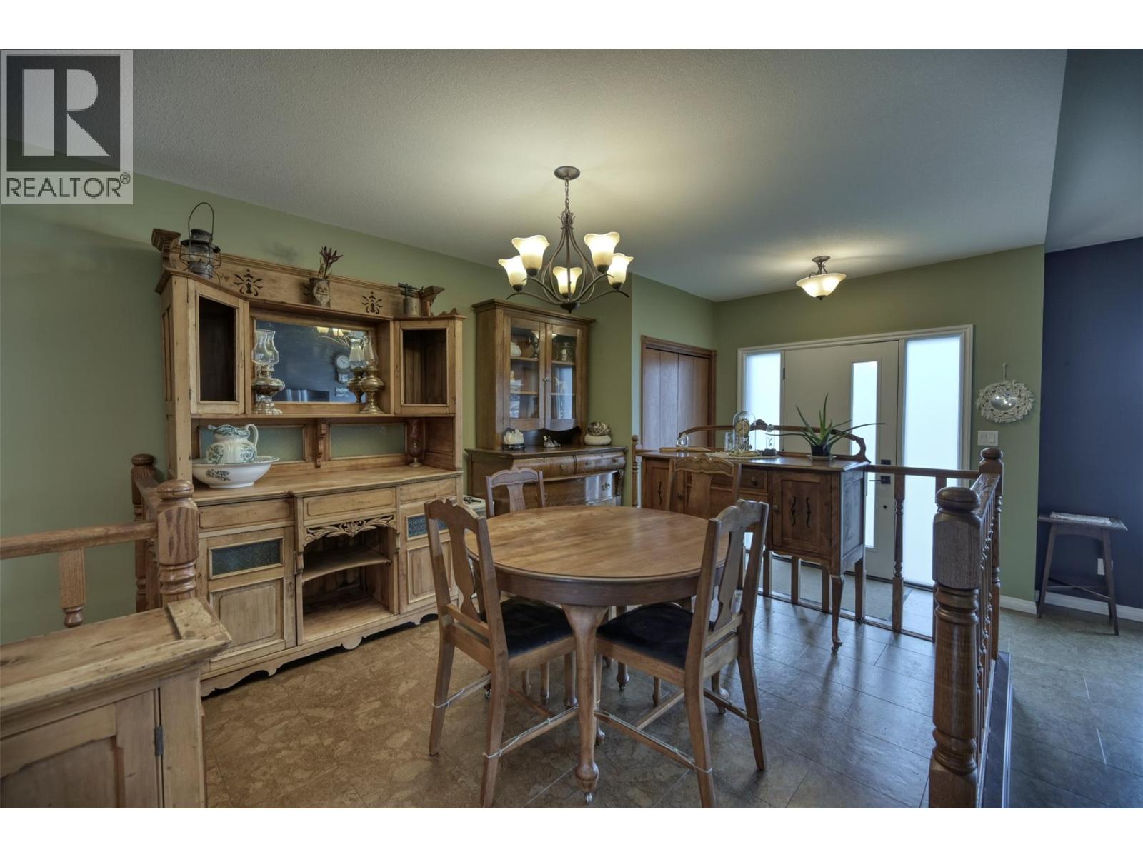 7460 Valley Heights Drive, Grand Forks, British Columbia  V0H 1H0 - Photo 4 - 10362022