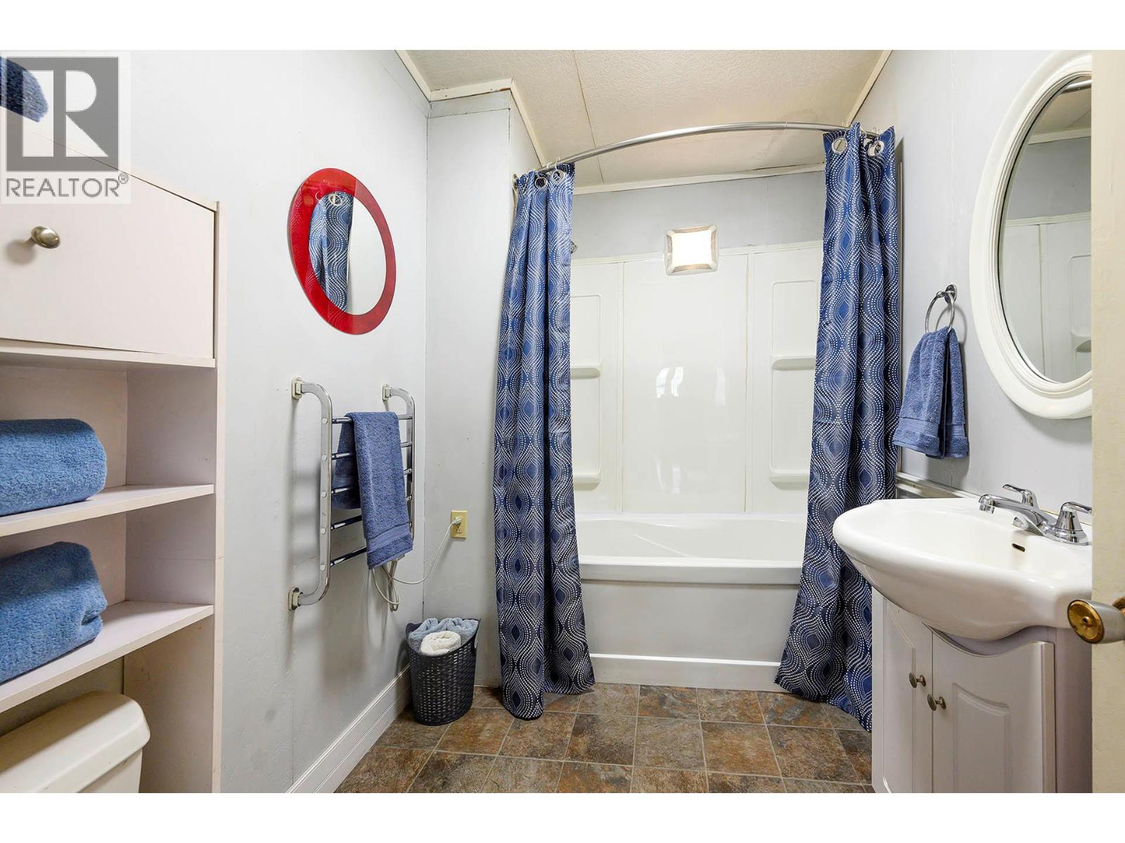 3782 River Drive, Blue River, British Columbia  V0E 1C0 - Photo 9 - 10362295