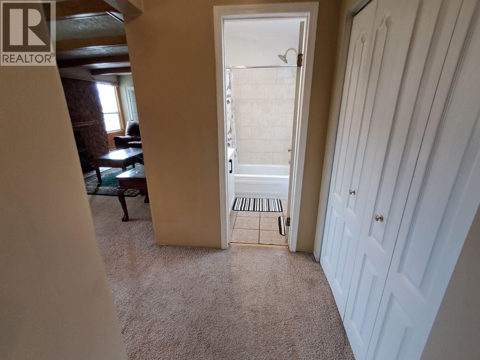 5403 Snowbrush Street, Oliver, British Columbia  V0H 1T9 - Photo 16 - 10361043