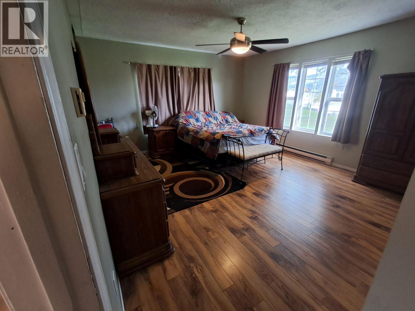 5403 Snowbrush Street, Oliver, British Columbia  V0H 1T9 - Photo 18 - 10361043