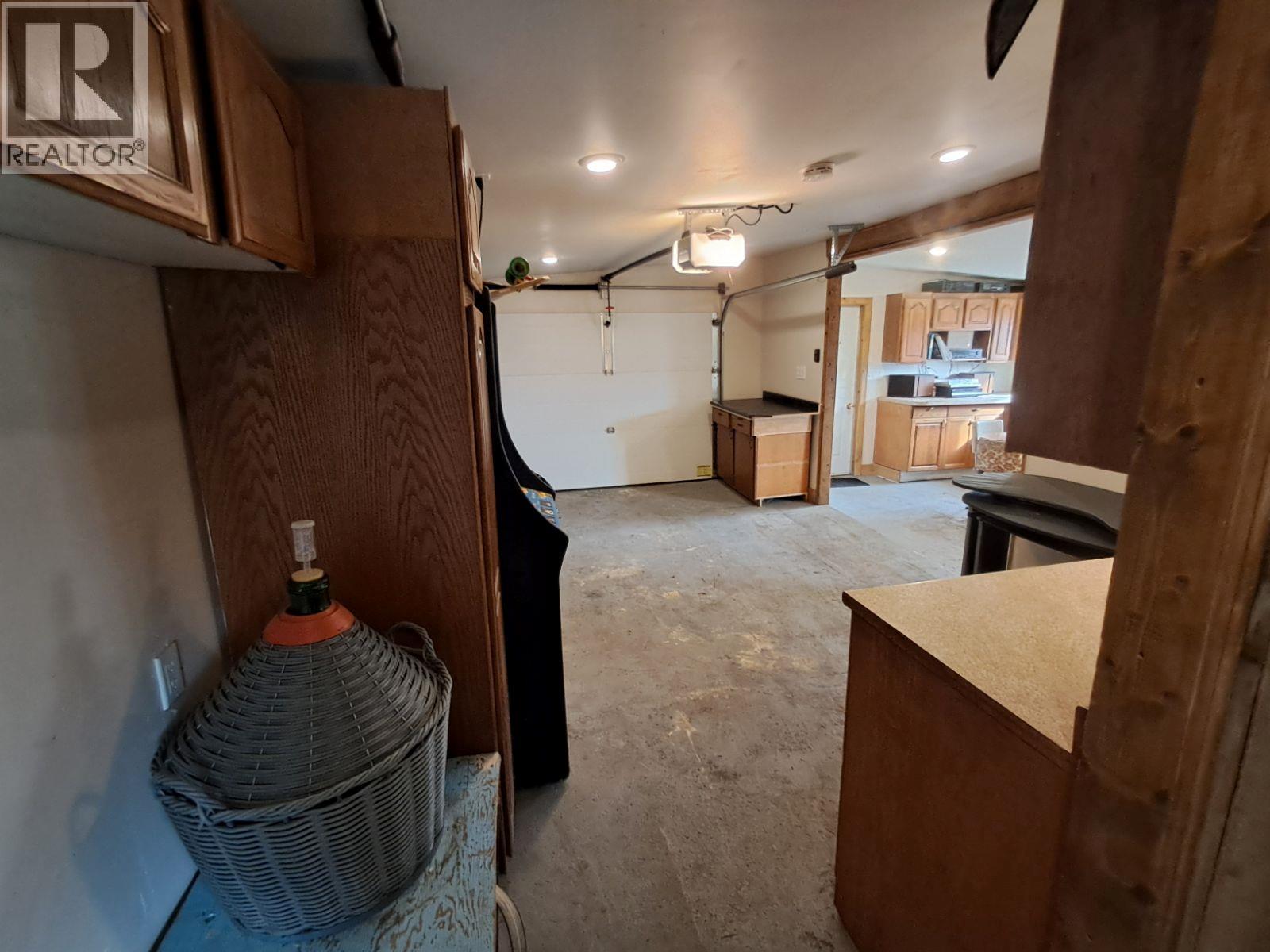 5403 Snowbrush Street, Oliver, British Columbia  V0H 1T9 - Photo 32 - 10361043