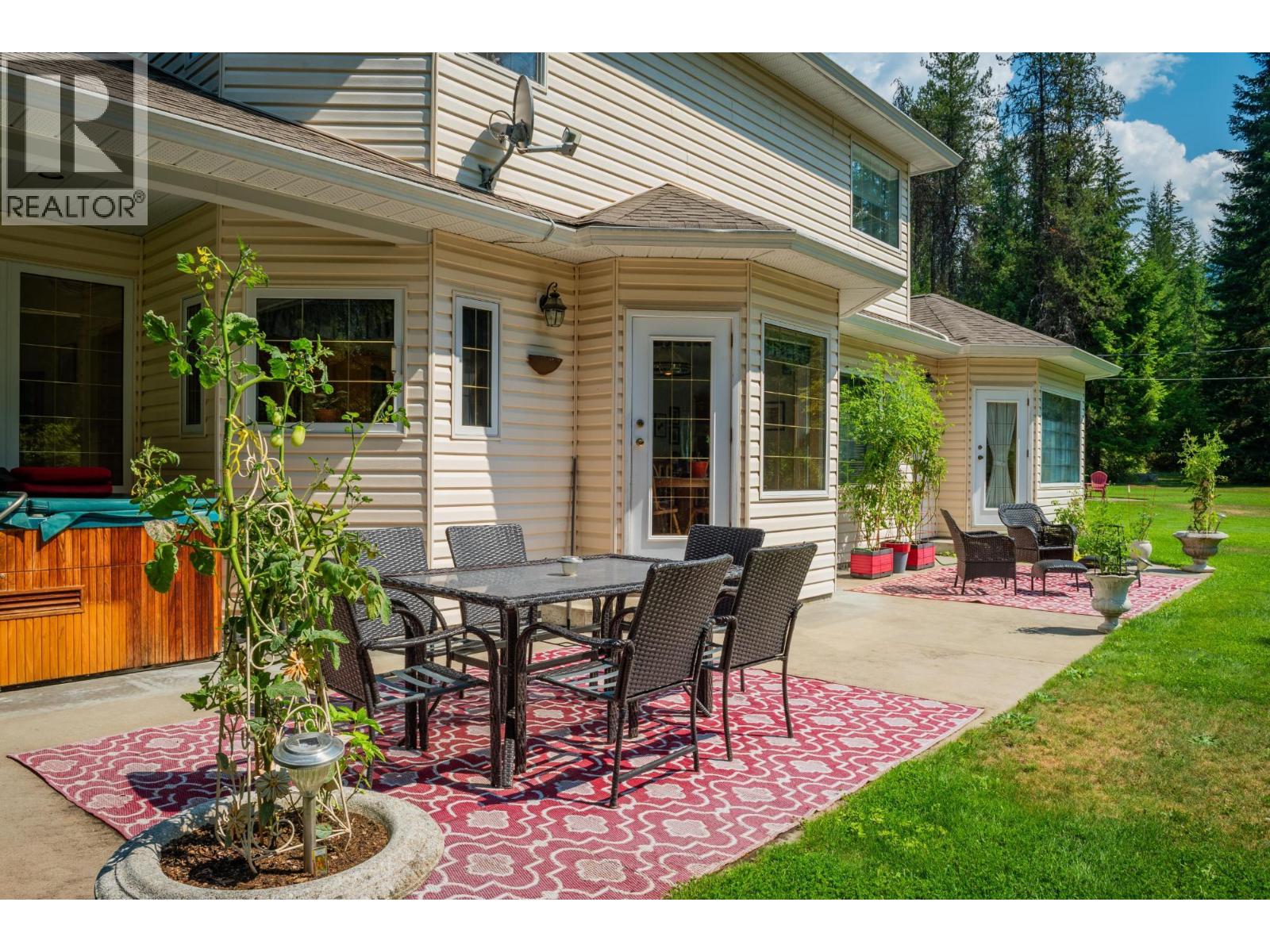 2718 Osachoff Road, South Slocan, British Columbia  V1N 2C0 - Photo 14 - 10362357