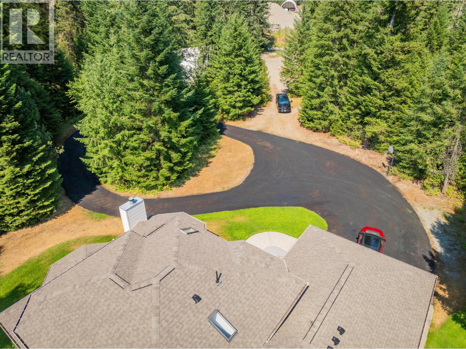 2718 Osachoff Road, South Slocan, British Columbia  V1N 2C0 - Photo 5 - 10362357